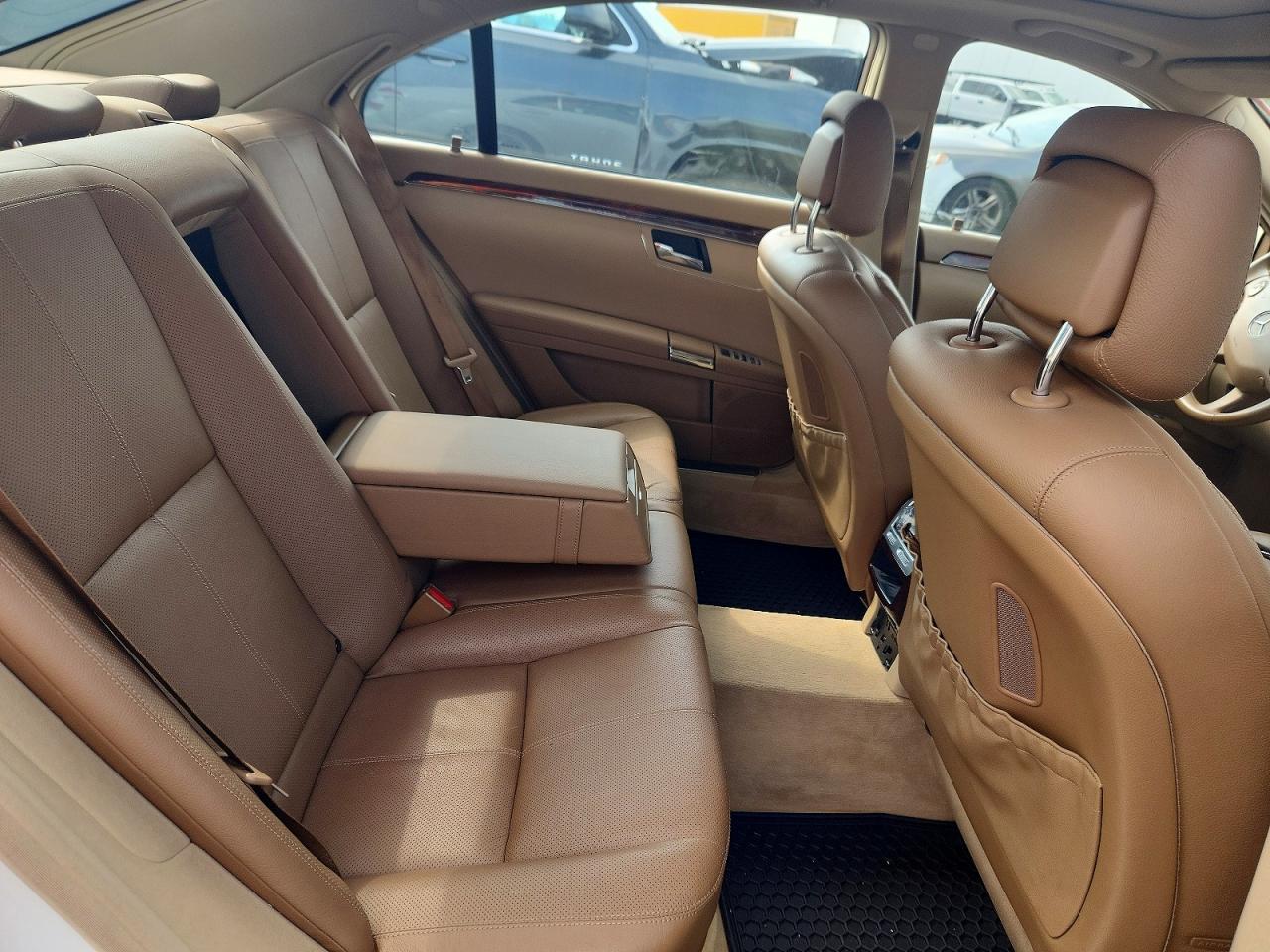 2008 Mercedes-benz S 550 4matic White vin: WDDNG86X68A194033