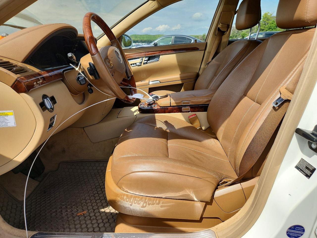 2009 Mercedes-benz S 550 4matic White vin: WDDNG86X79A256623