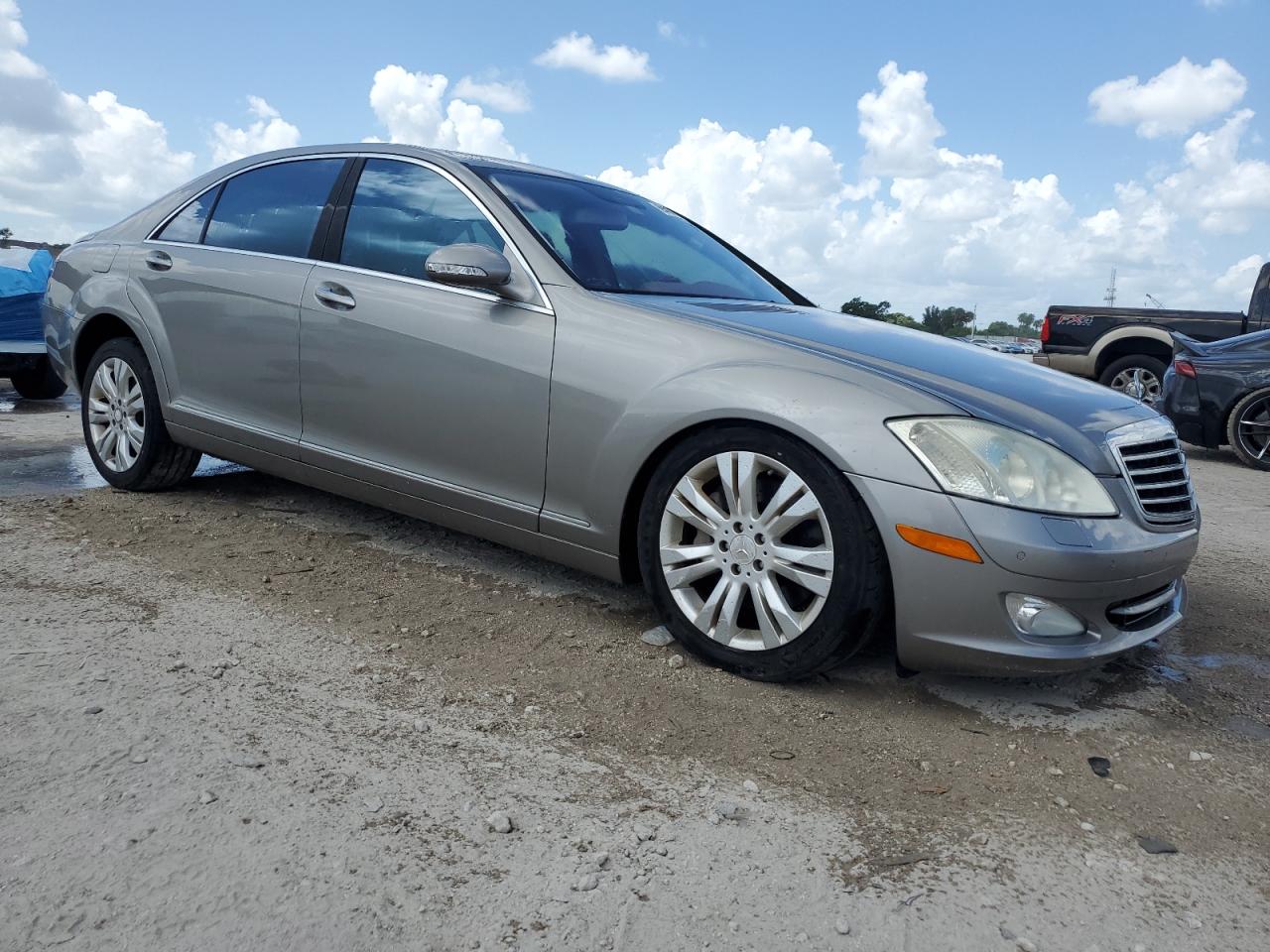 2009 Mercedes-benz S 550 4matic Tan vin: WDDNG86X79A265340