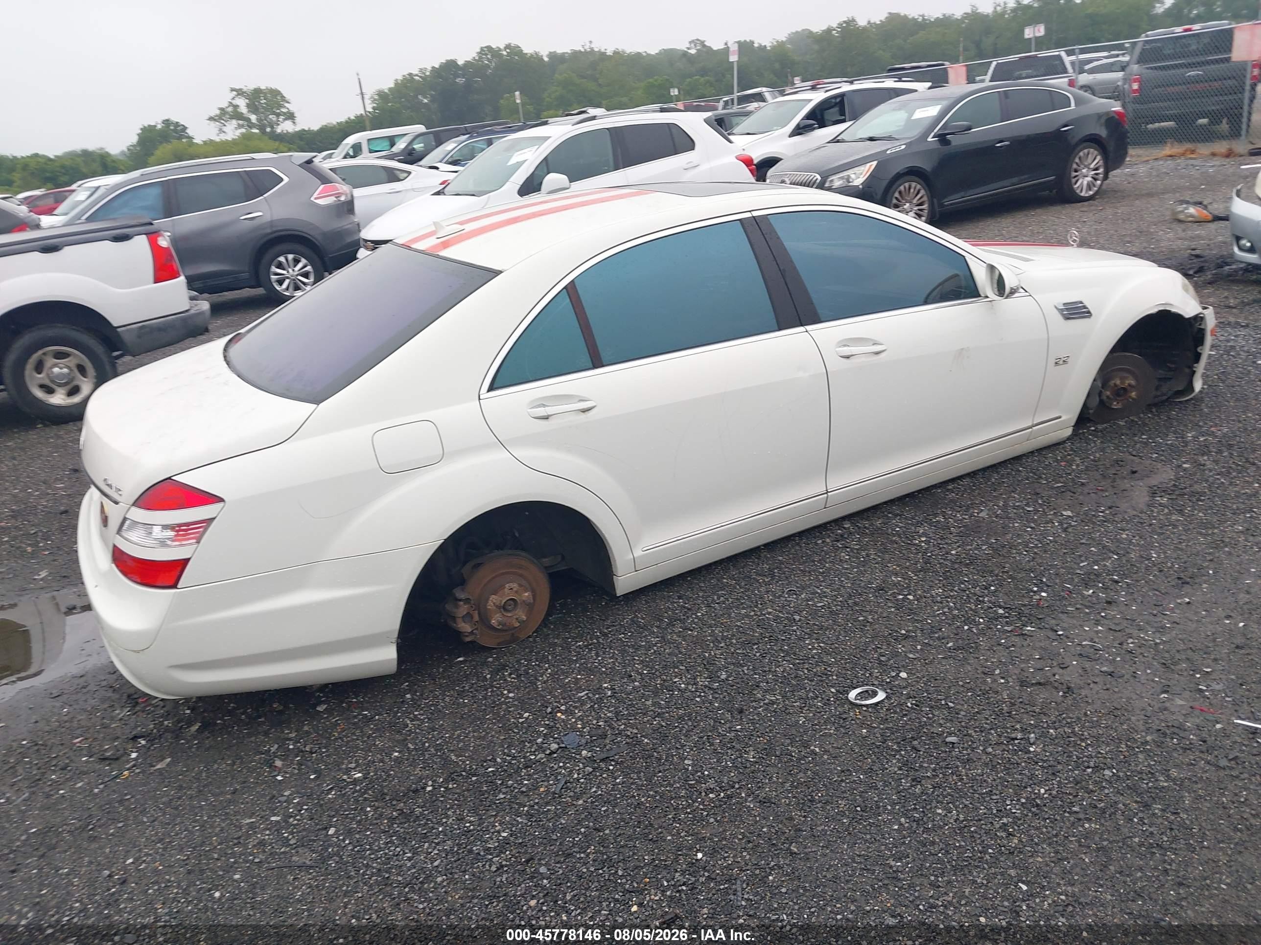 2008 Mercedes-benz S 550 4matic White vin: WDDNG86XX8A196559
