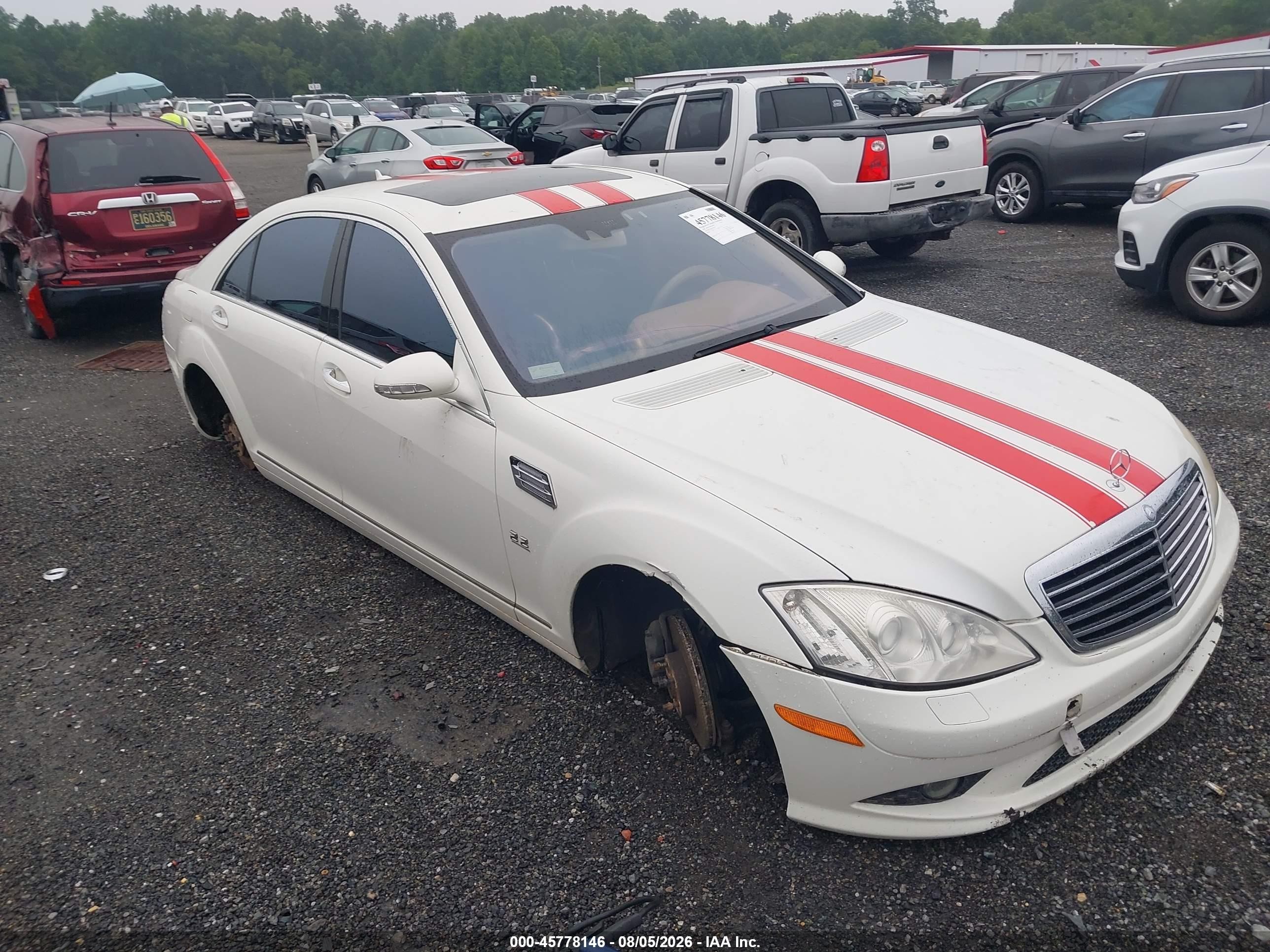 2008 Mercedes-benz S 550 4matic White vin: WDDNG86XX8A196559