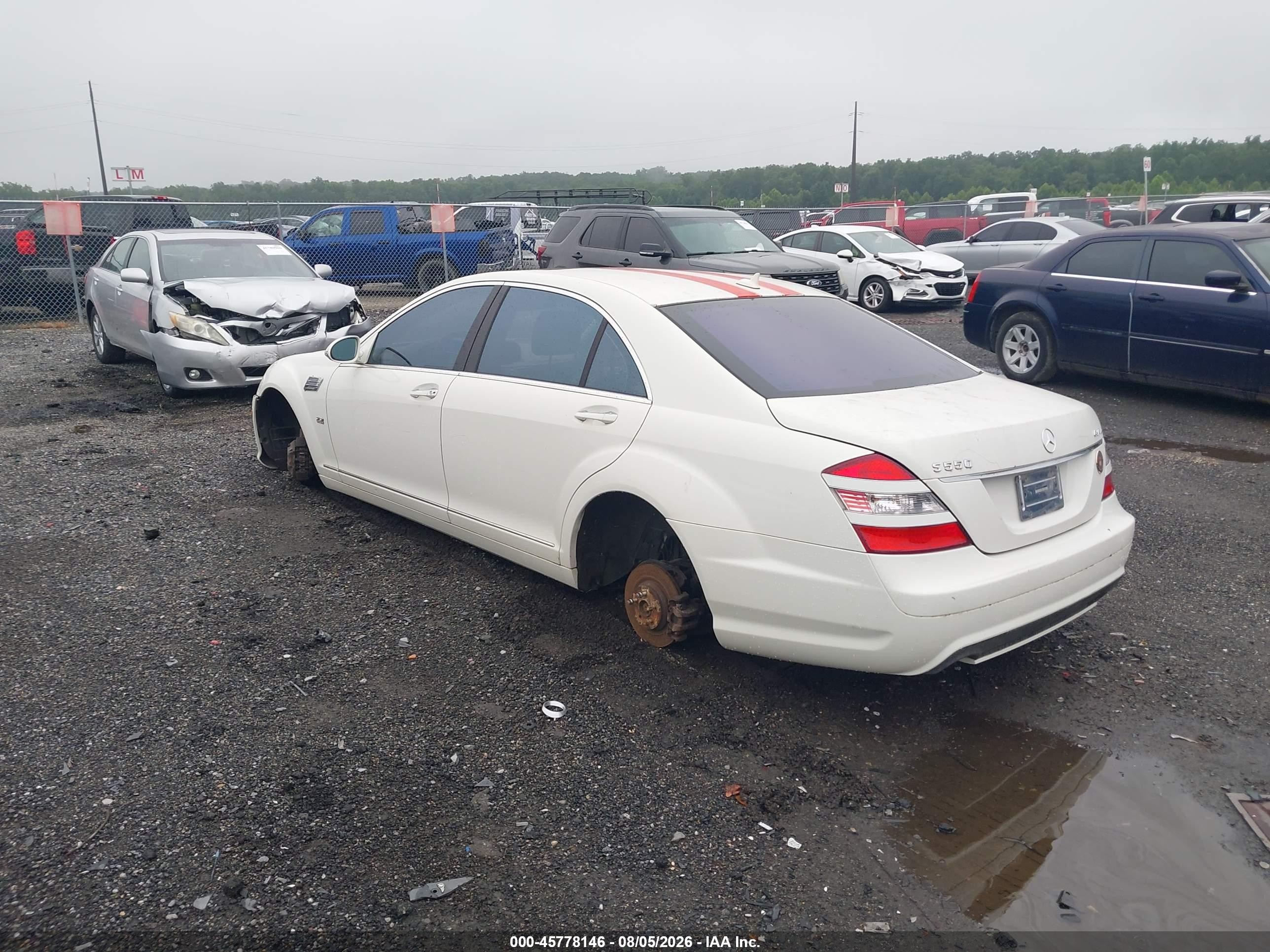 2008 Mercedes-benz S 550 4matic White vin: WDDNG86XX8A196559