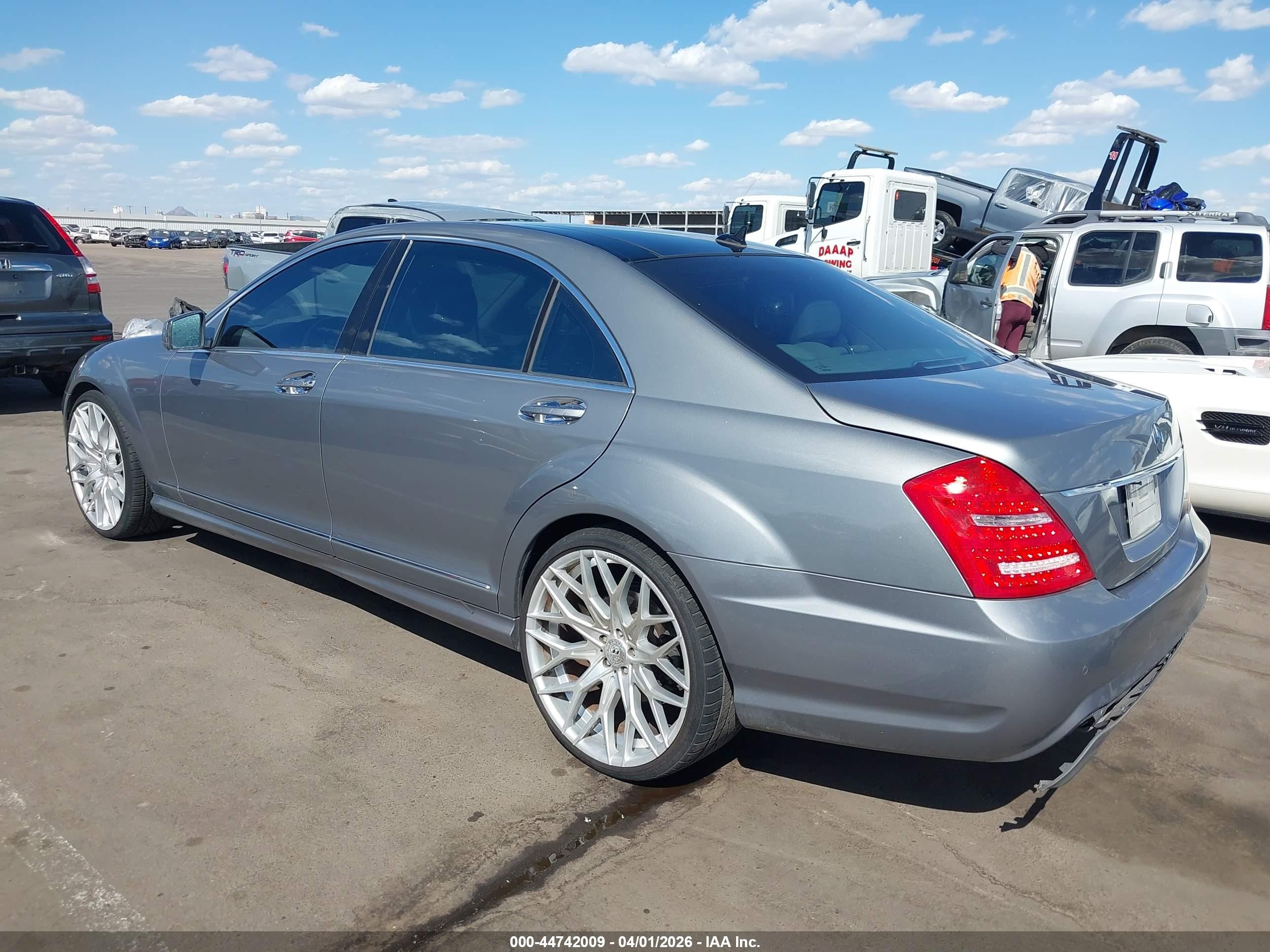 2012 Mercedes-benz S 350 Bluetec 4matic Silver vin: WDDNG8DB0CA420972
