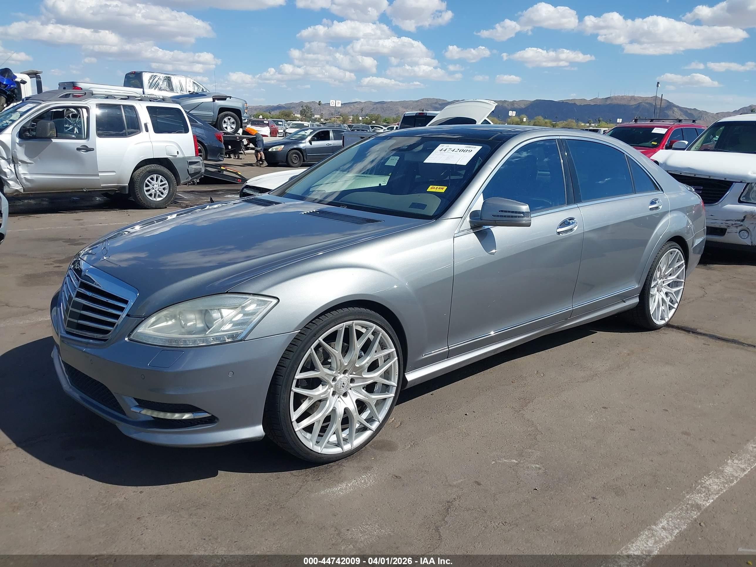 2012 Mercedes-benz S 350 Bluetec 4matic Silver vin: WDDNG8DB0CA420972