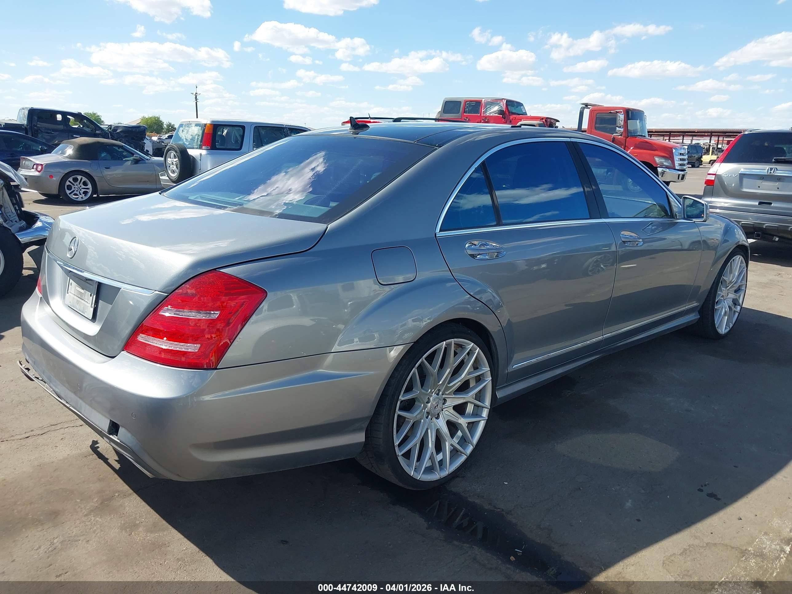 2012 Mercedes-benz S 350 Bluetec 4matic Silver vin: WDDNG8DB0CA420972