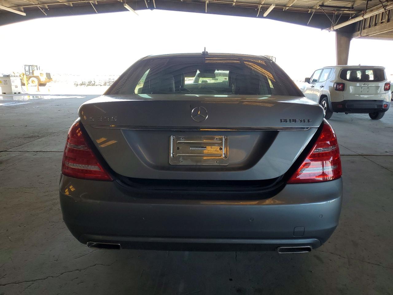 2012 Mercedes-benz S 350 Bluetec Gray vin: WDDNG8DB6CA450140