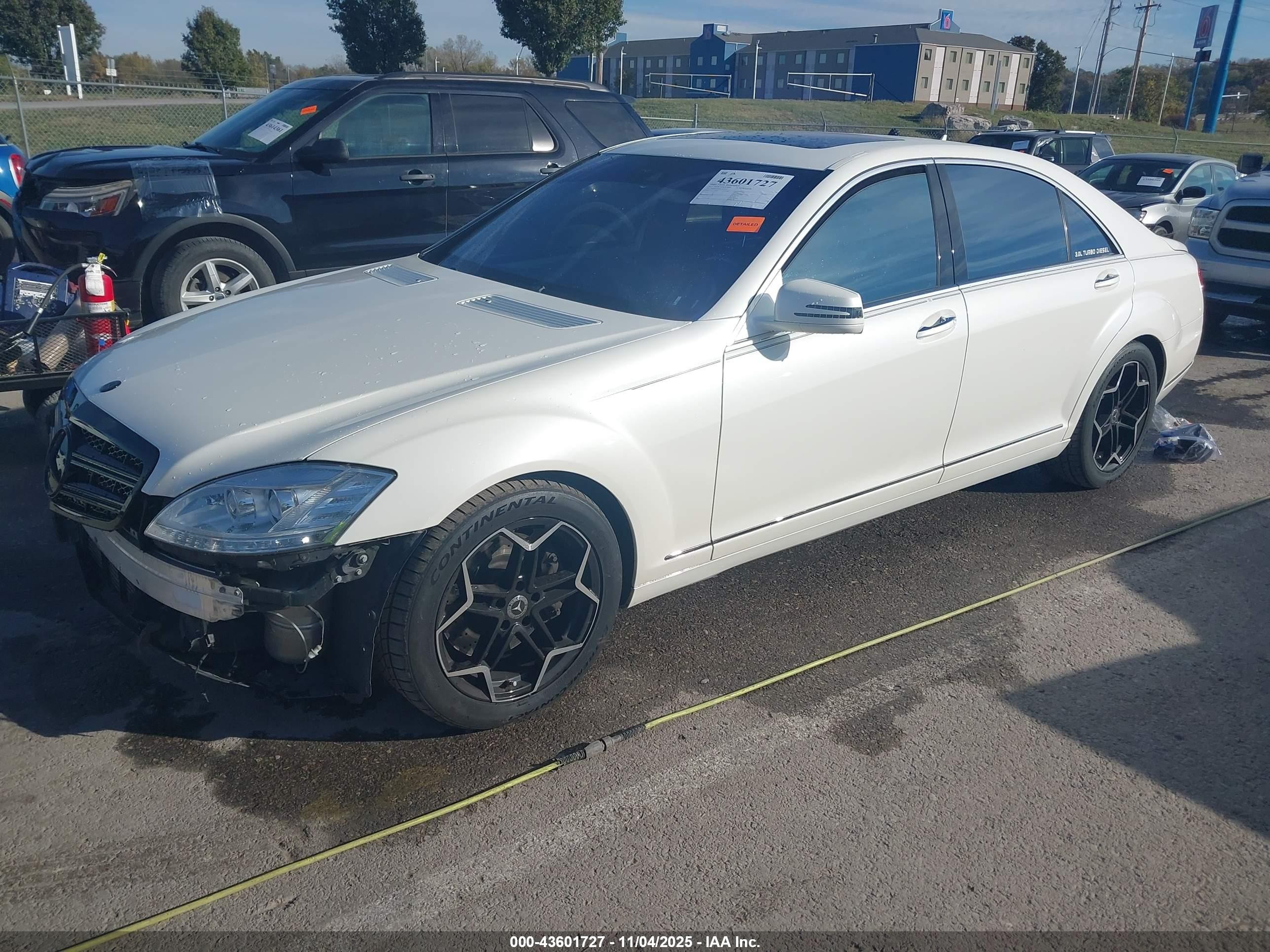 2012 Mercedes-benz S 350 Bluetec 4matic White vin: WDDNG8DBXCA423023