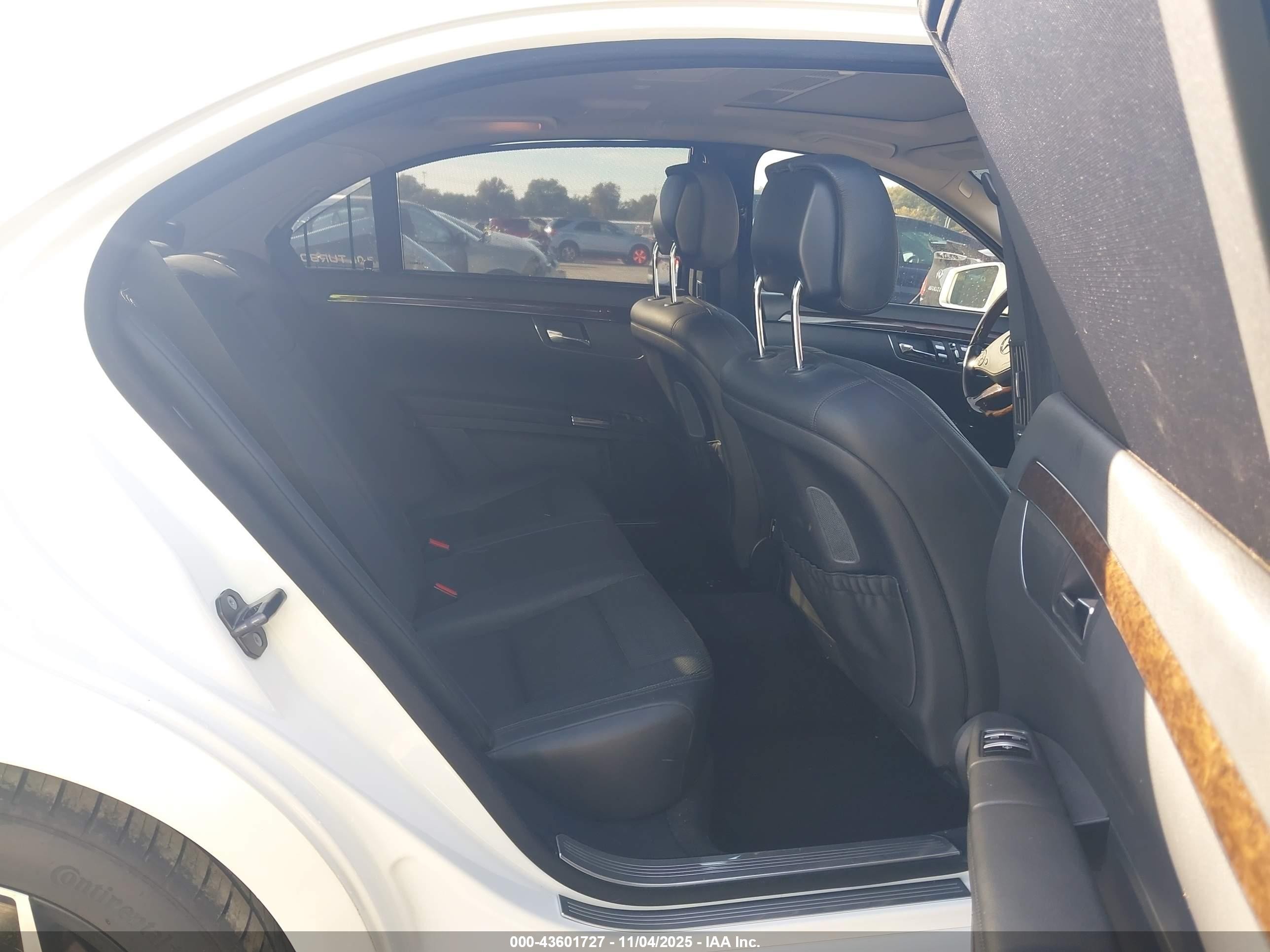 2012 Mercedes-benz S 350 Bluetec 4matic White vin: WDDNG8DBXCA423023