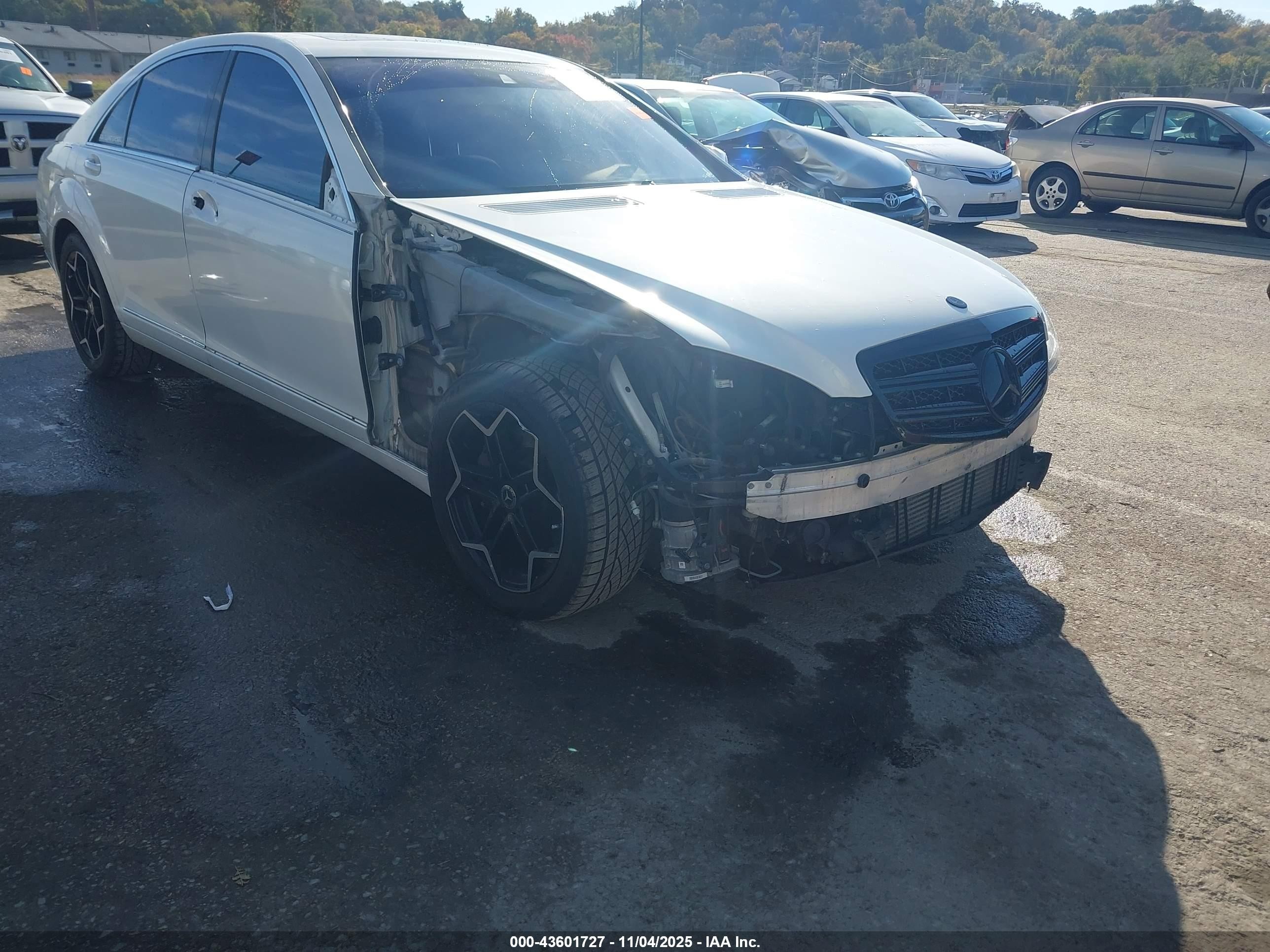 2012 Mercedes-benz S 350 Bluetec 4matic White vin: WDDNG8DBXCA423023