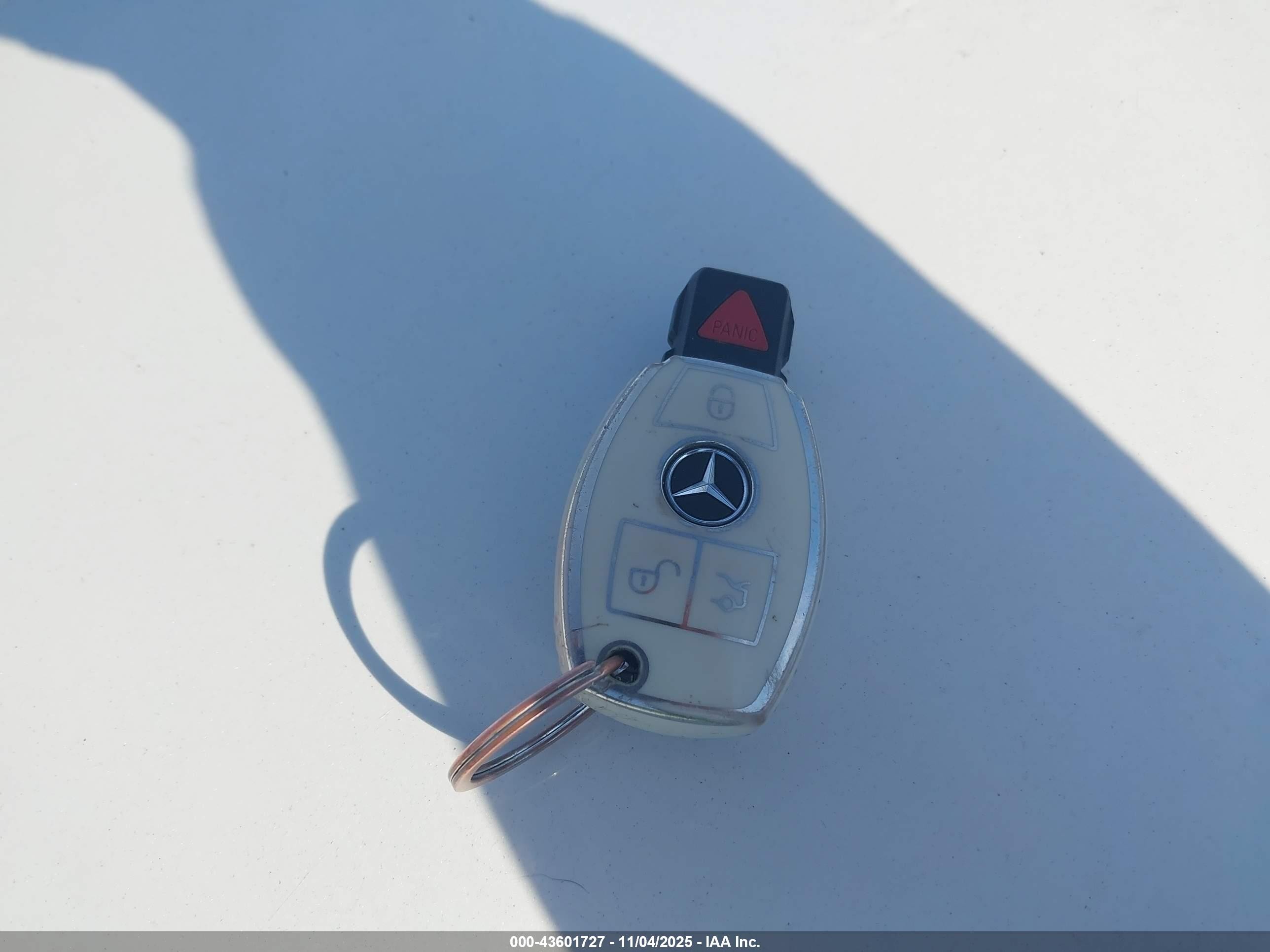 2012 Mercedes-benz S 350 Bluetec 4matic White vin: WDDNG8DBXCA423023