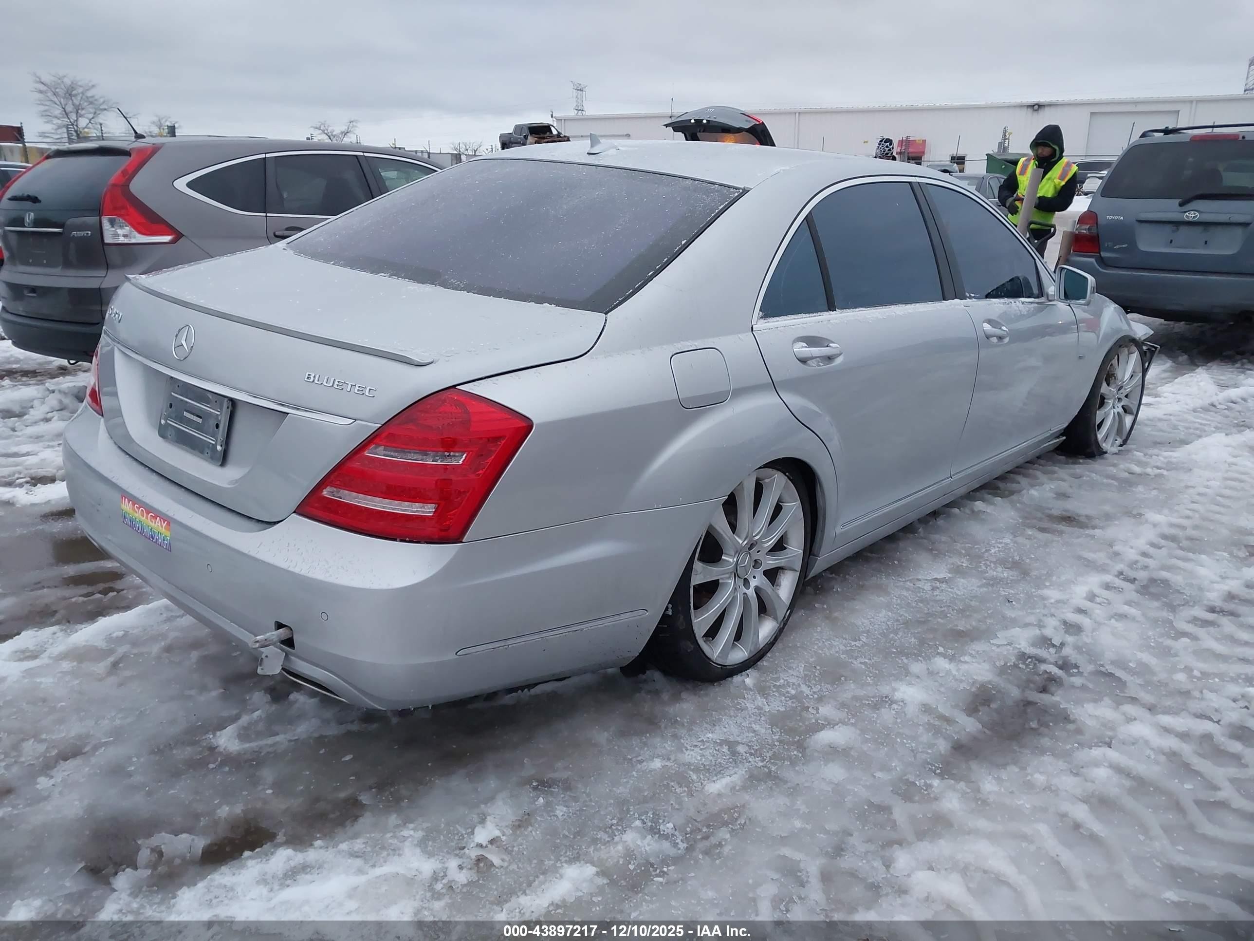 2012 Mercedes-benz S 350 Bluetec 4matic Silver vin: WDDNG8DBXCA426987