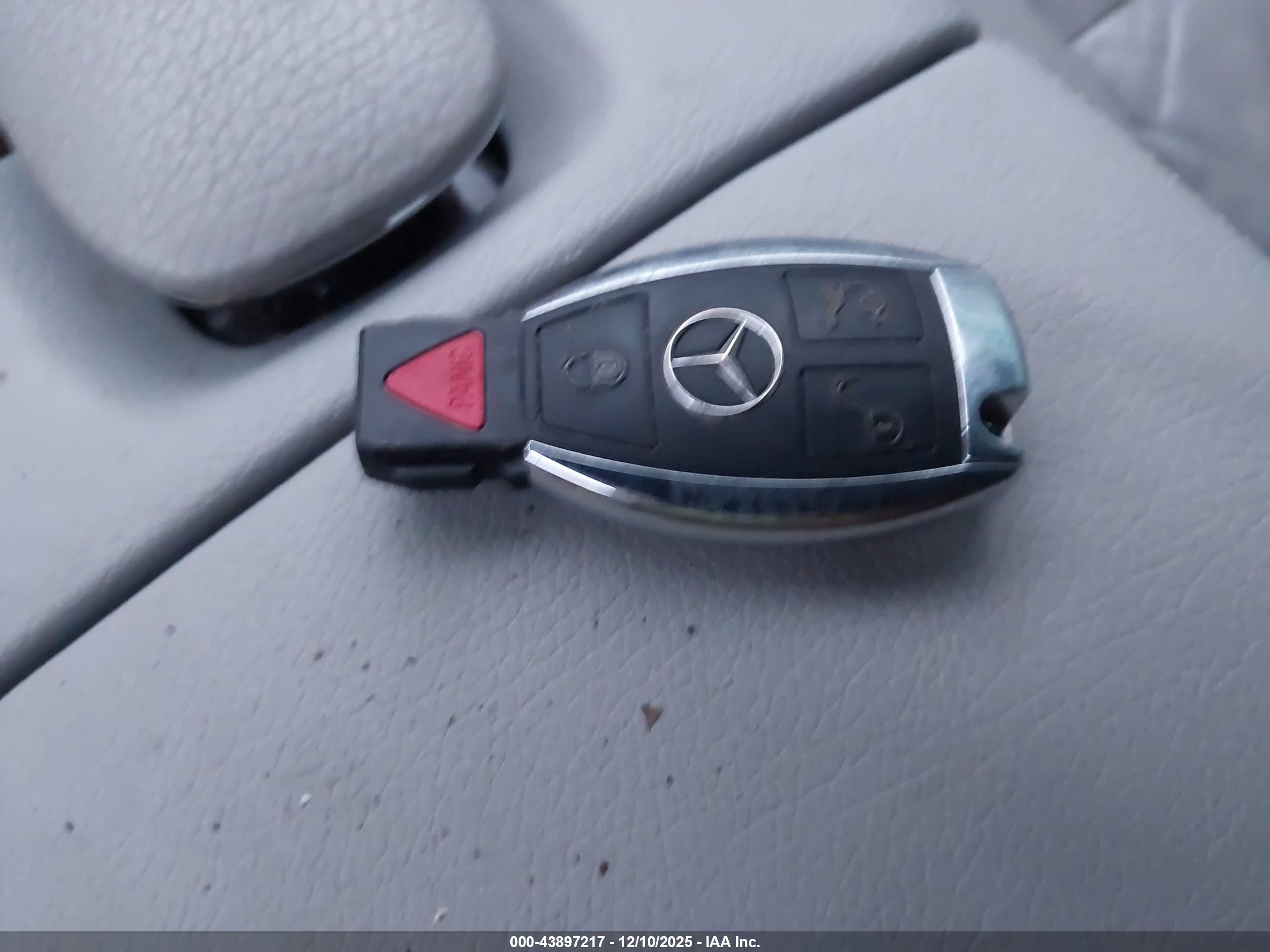 2012 Mercedes-benz S 350 Bluetec 4matic Silver vin: WDDNG8DBXCA426987