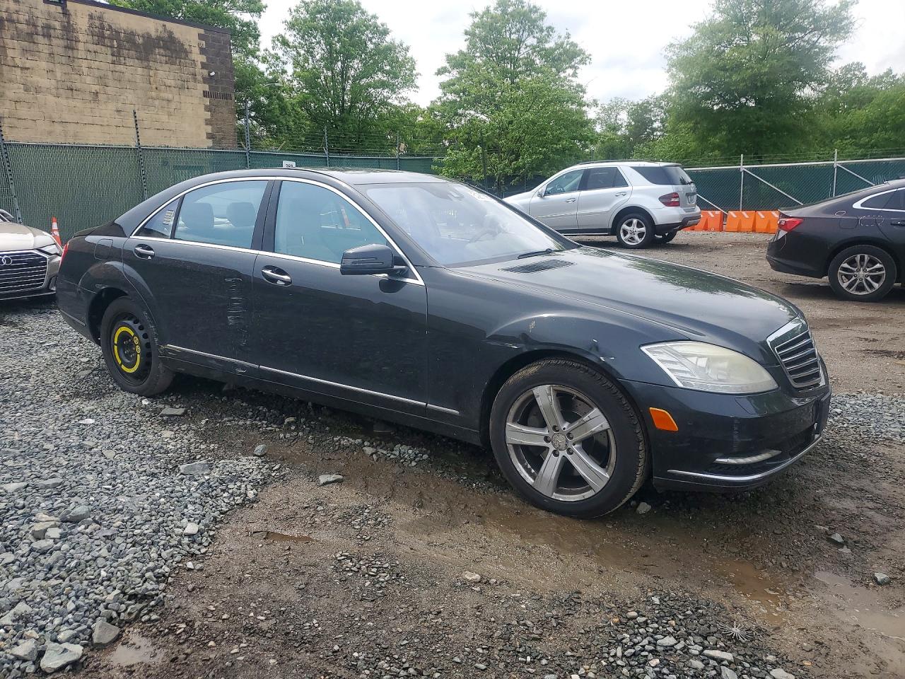 2011 Mercedes-benz S 550 4matic Черный vin: WDDNG8GB2BA368884
