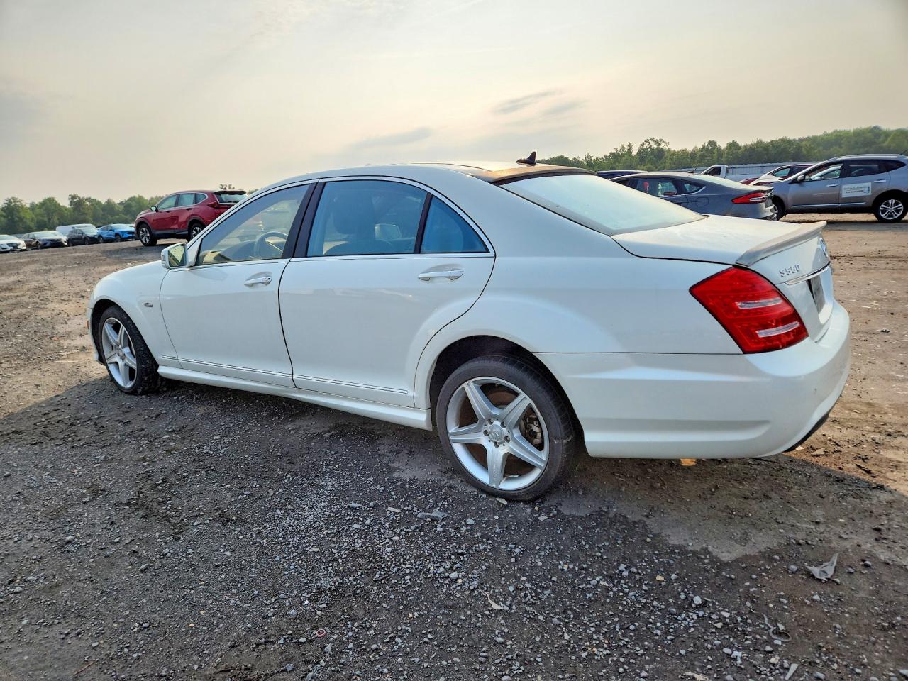 2010 Mercedes-benz S 550 4matic White vin: WDDNG8GBXAA319348