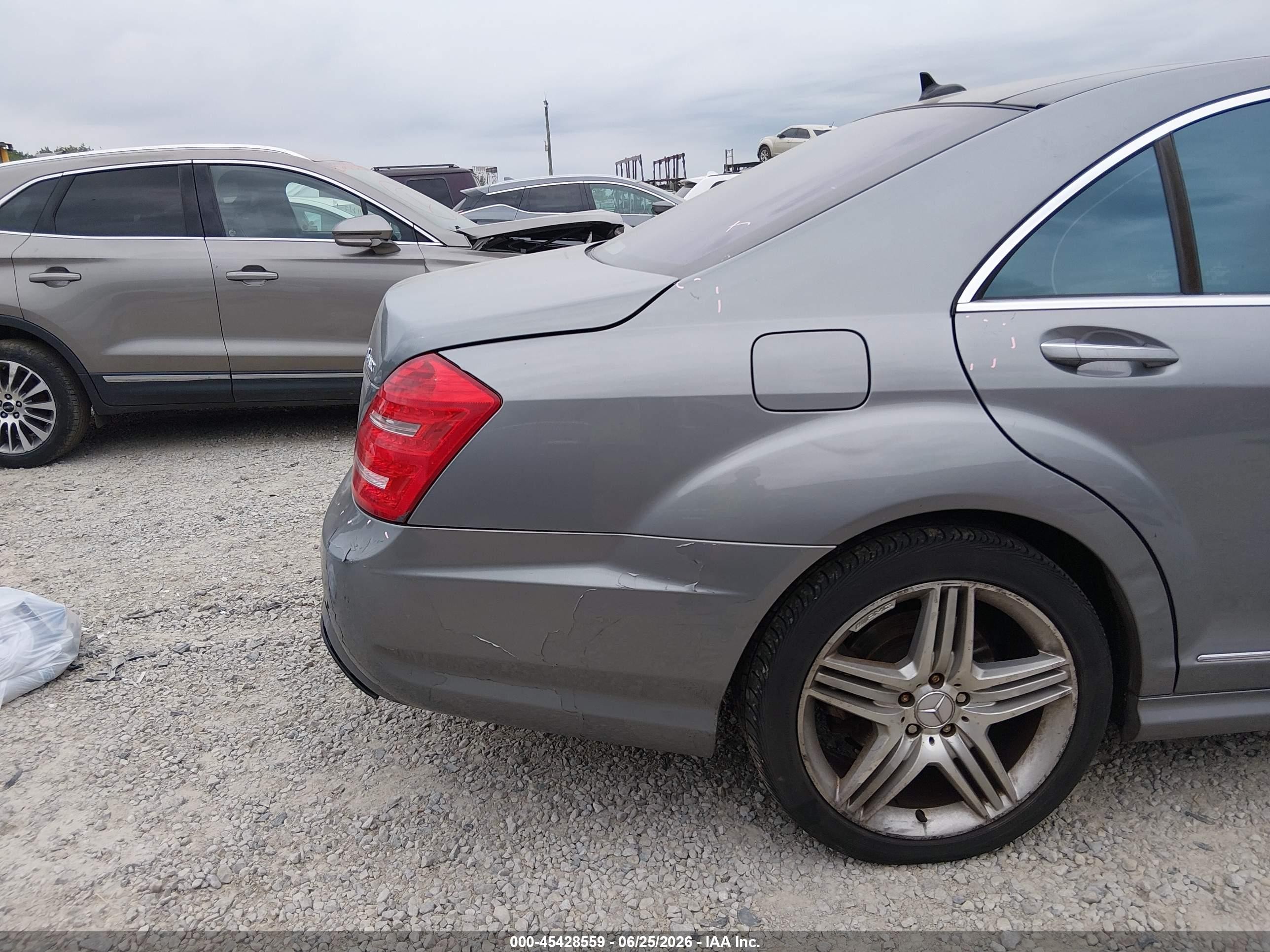 2012 Mercedes-benz S 550 4matic Gray vin: WDDNG9EB0CA420054