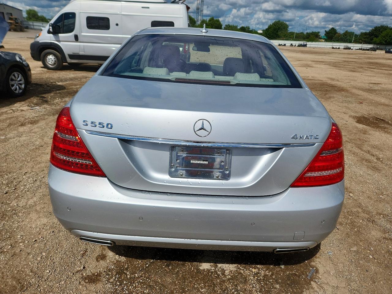 2012 Mercedes-benz S 550 4matic Серебряный vin: WDDNG9EB0CA469304