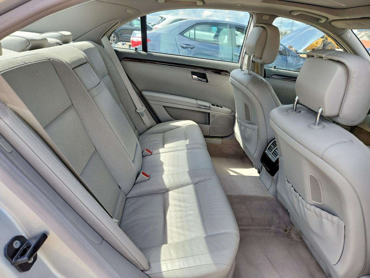 2012 Mercedes-benz S 550 4matic Серебряный vin: WDDNG9EB0CA469304