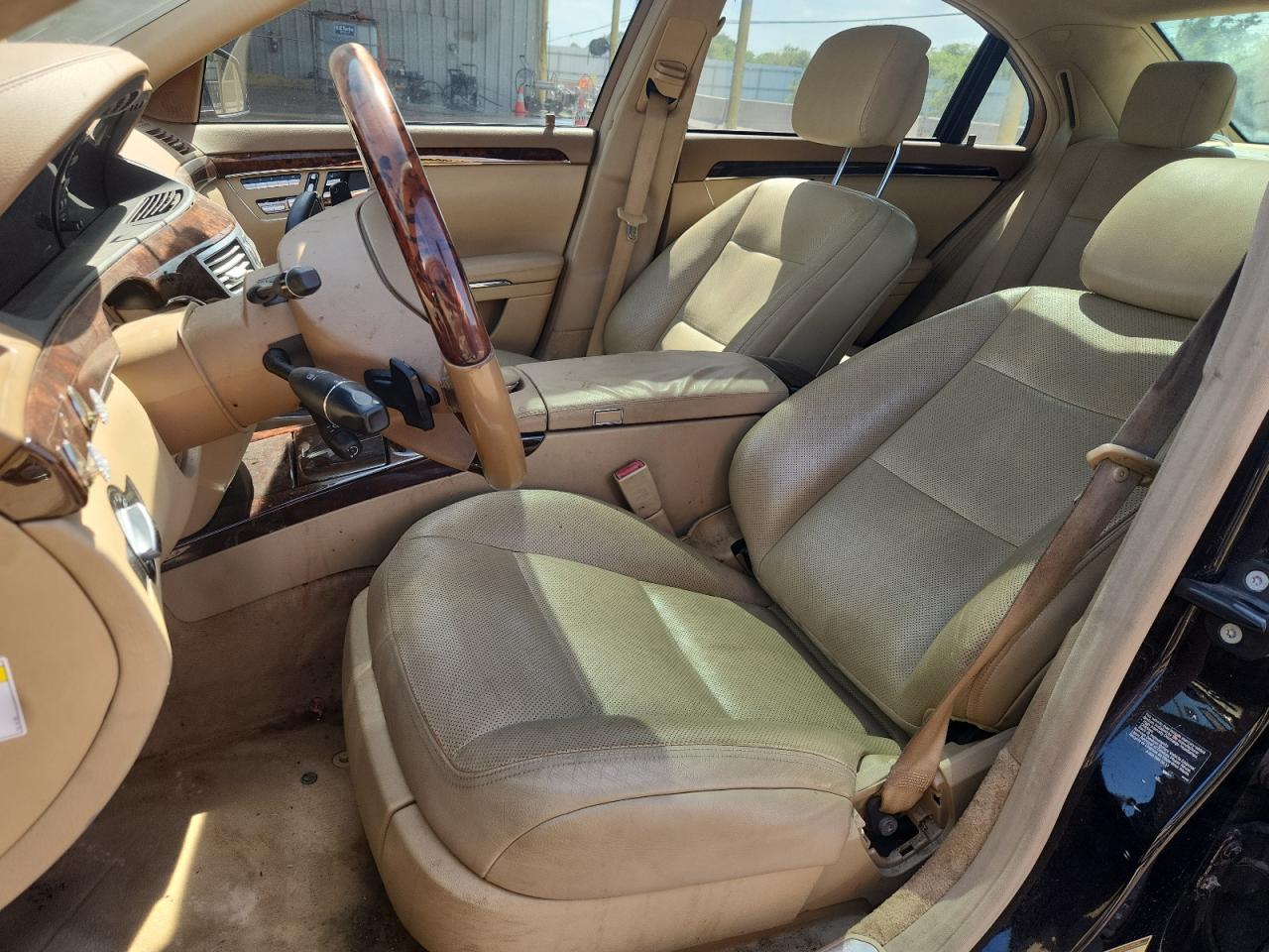 2013 Mercedes-benz S 550 4matic Black vin: WDDNG9EB0DA512430 Damage: Left Front Carpet, Stained, Permanent