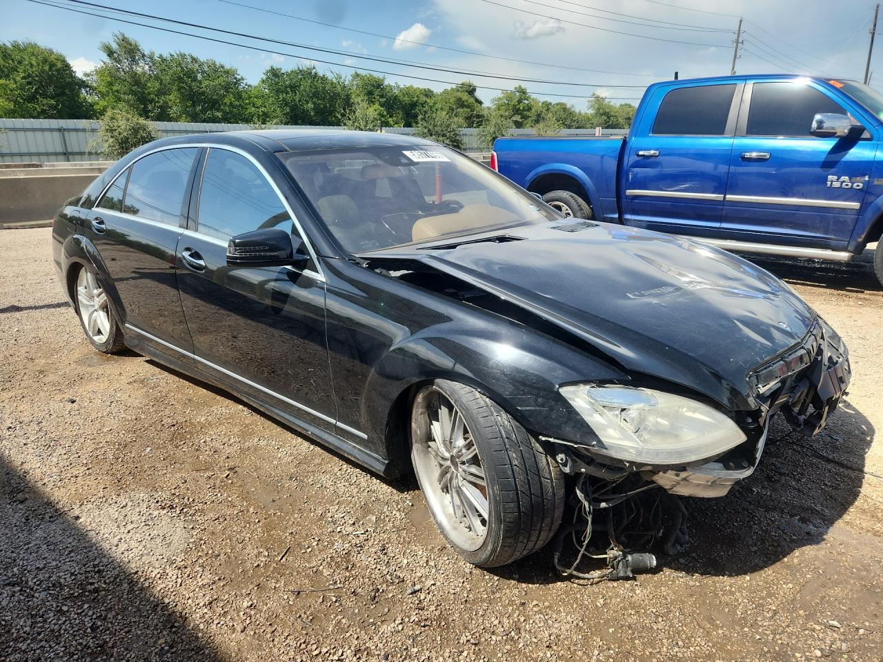 2013 Mercedes-benz S 550 4matic Black vin: WDDNG9EB0DA512430 Damage: Right Head Lamp, Broken, Replacement Required