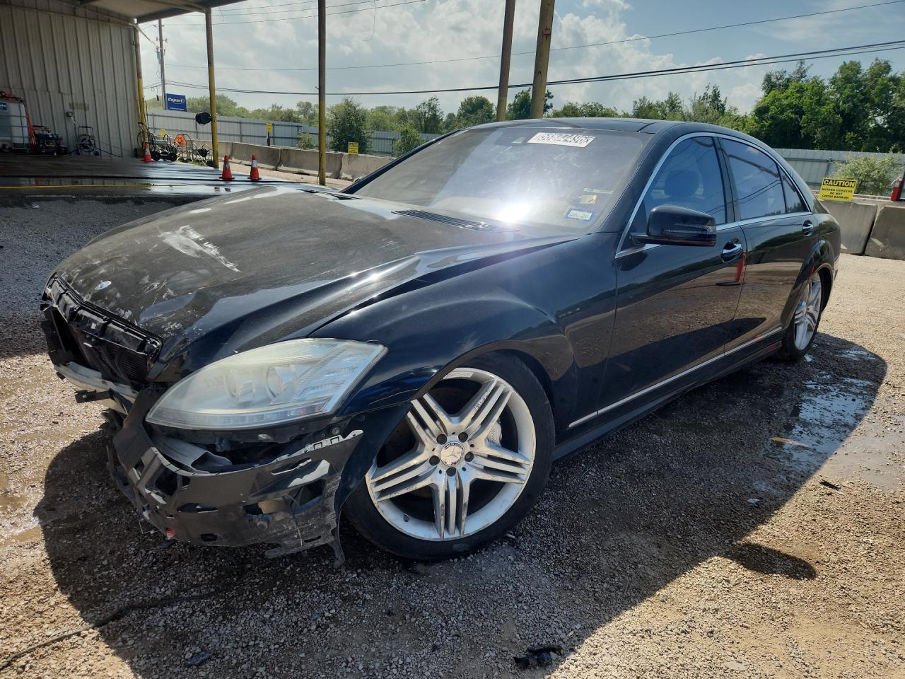 2013 Mercedes-benz S 550 4matic Black vin: WDDNG9EB0DA512430 Damage: Left Head Lamp, Heavy Scratch, Replacement Required