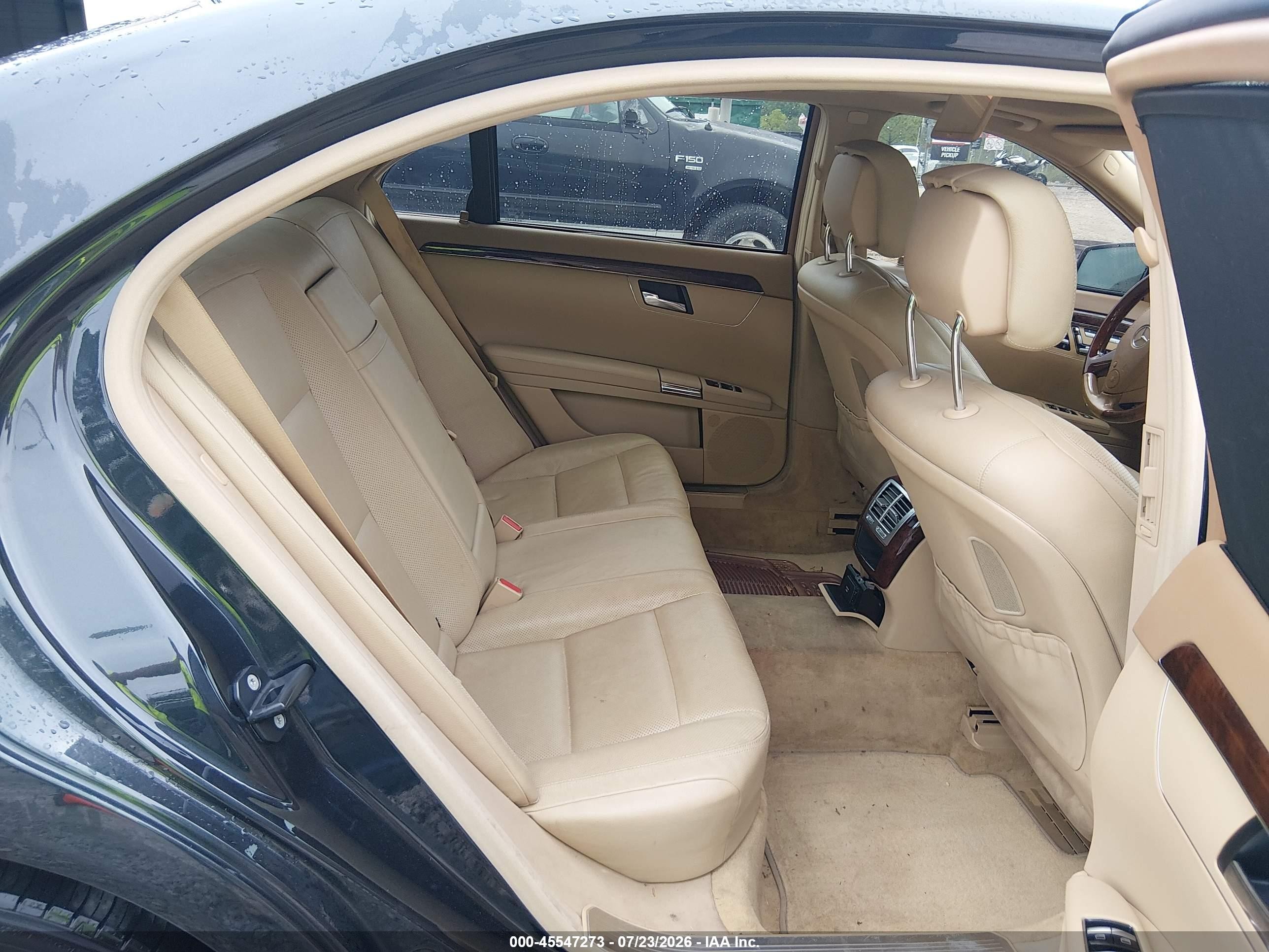 2013 Mercedes-benz S 550 4matic Серый vin: WDDNG9EB0DA517286