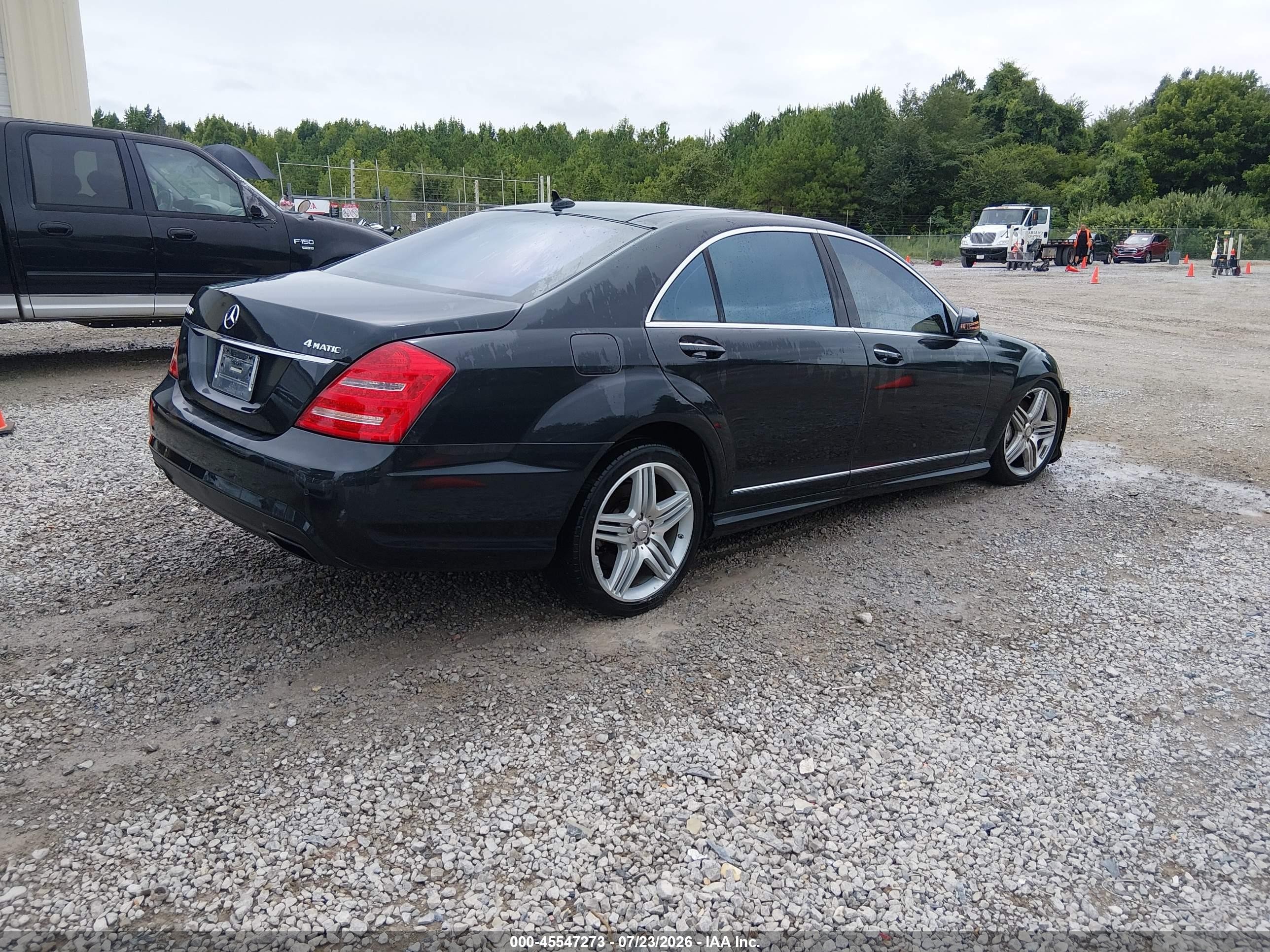 2013 Mercedes-benz S 550 4matic Серый vin: WDDNG9EB0DA517286