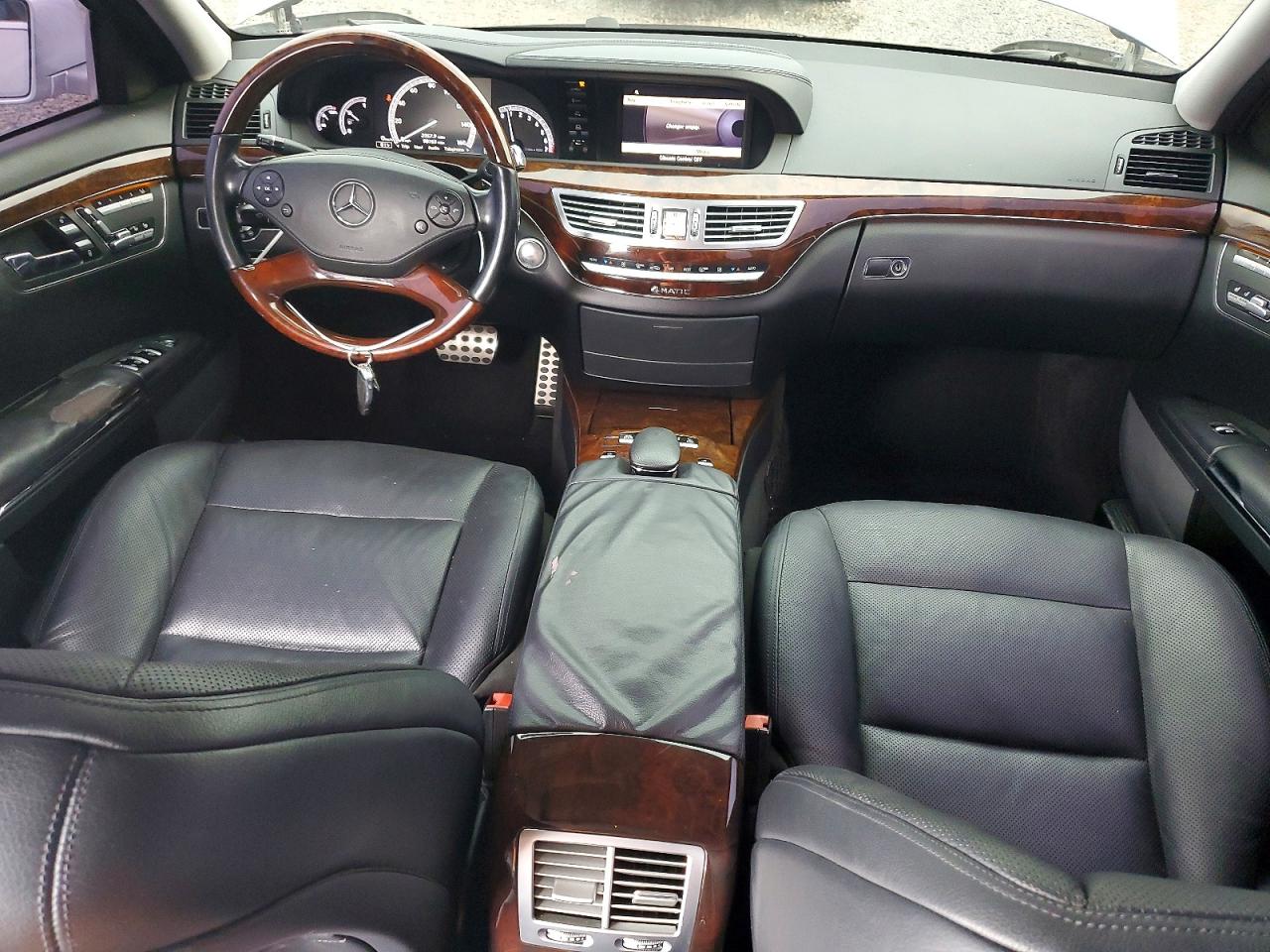 2013 Mercedes-benz S 550 4matic Серебряный vin: WDDNG9EB1DA536171