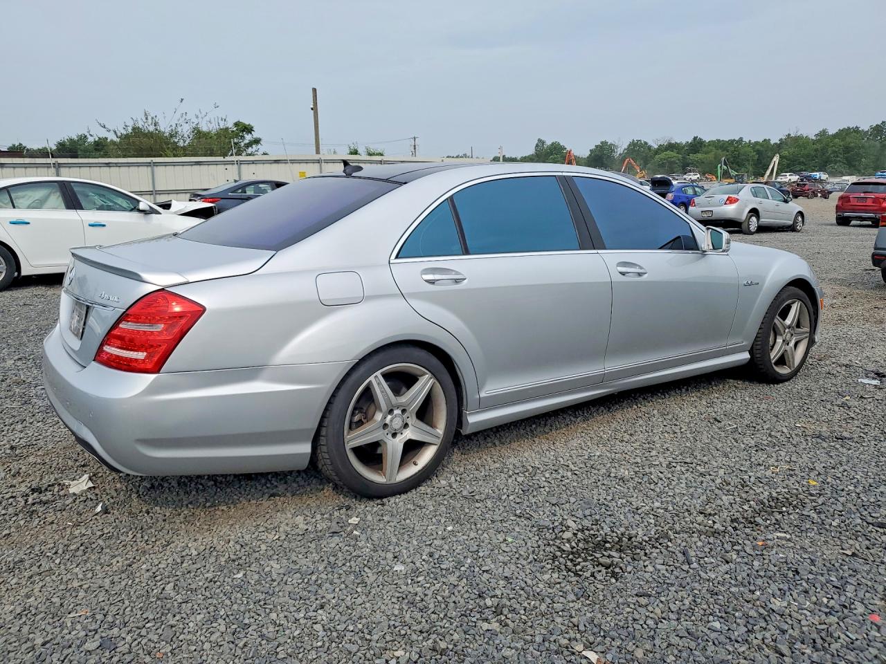 2013 Mercedes-benz S 550 4matic Серебряный vin: WDDNG9EB1DA536171