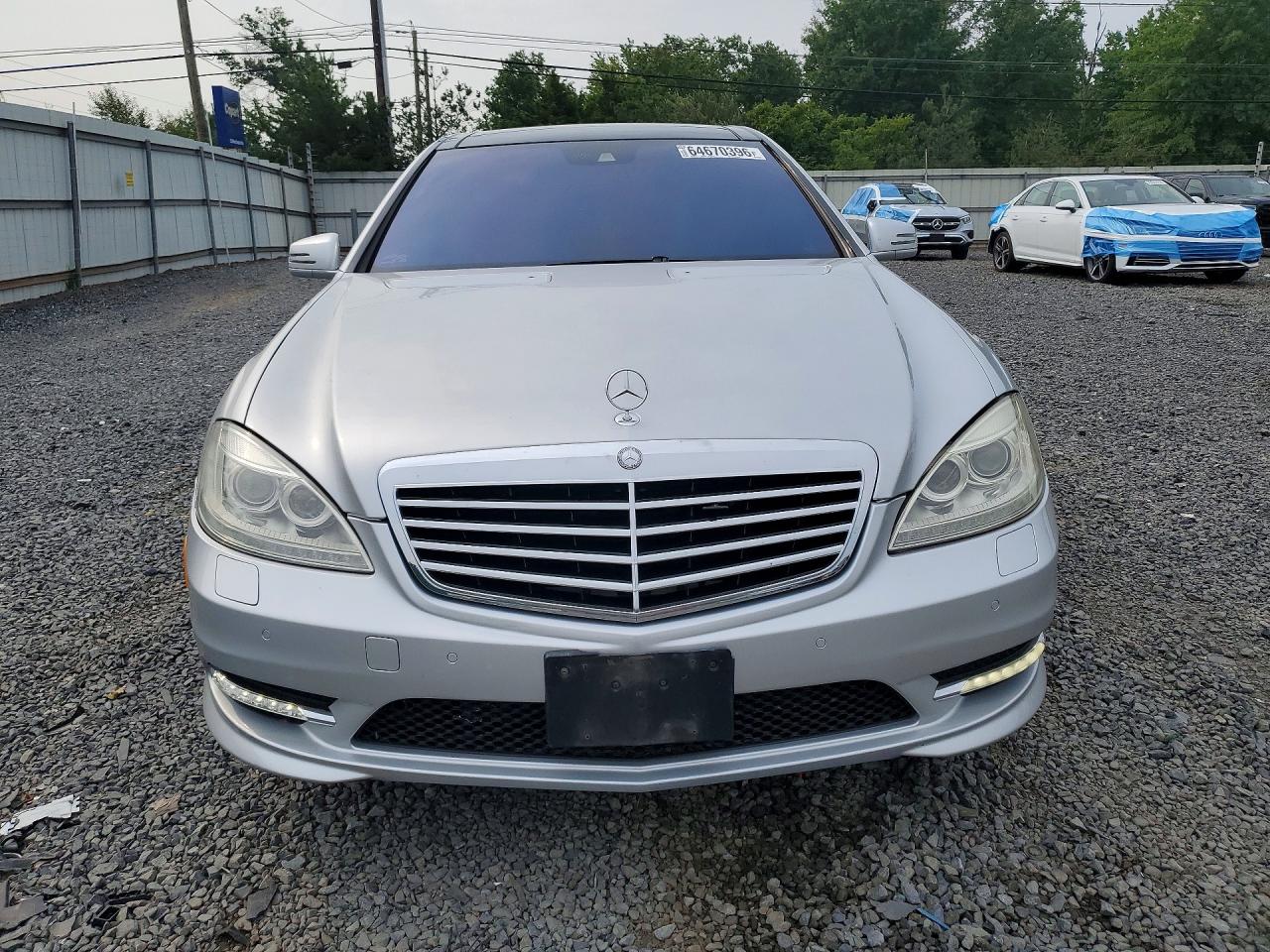2013 Mercedes-benz S 550 4matic Серебряный vin: WDDNG9EB1DA536171