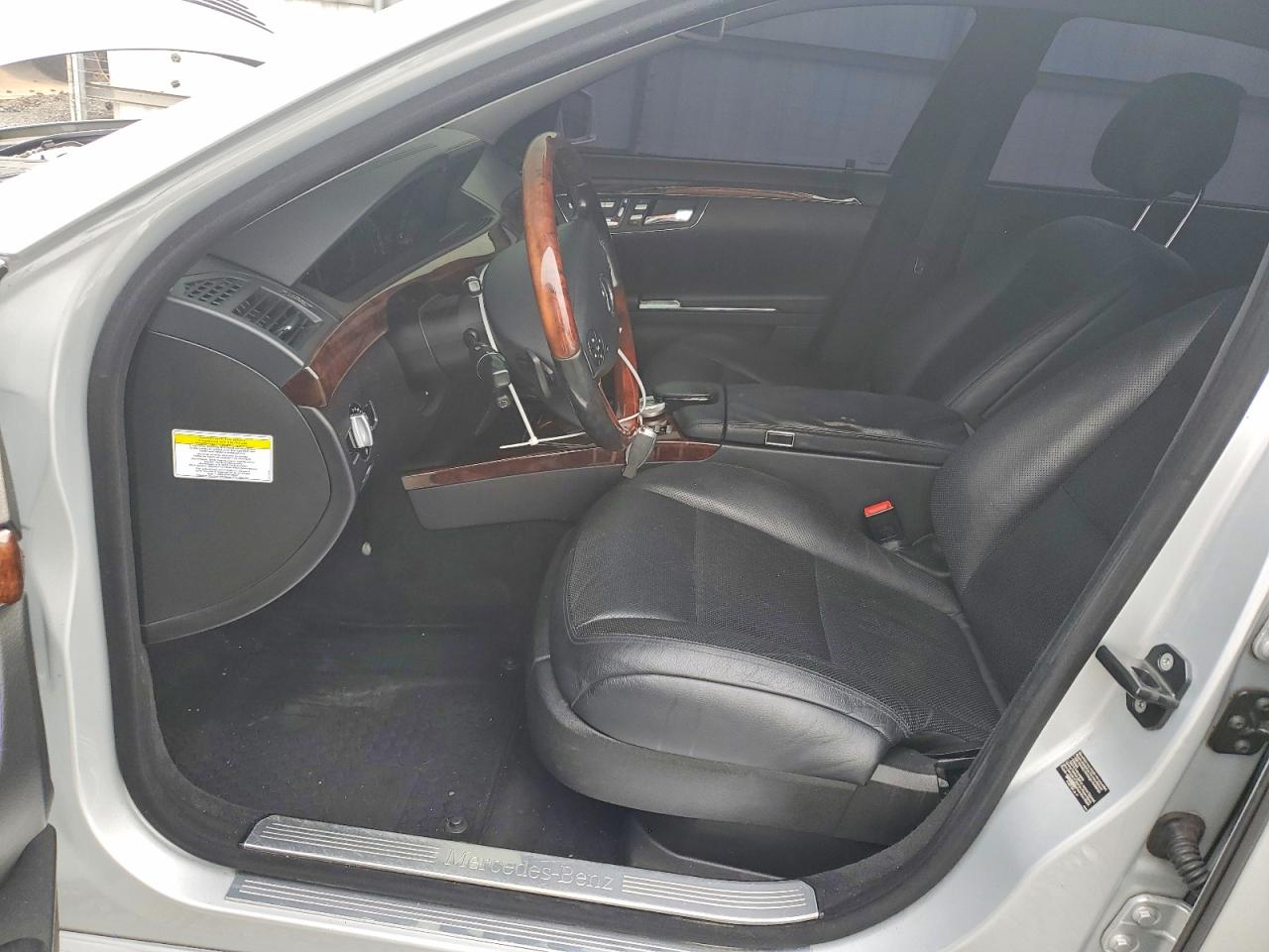 2013 Mercedes-benz S 550 4matic Серебряный vin: WDDNG9EB1DA536171