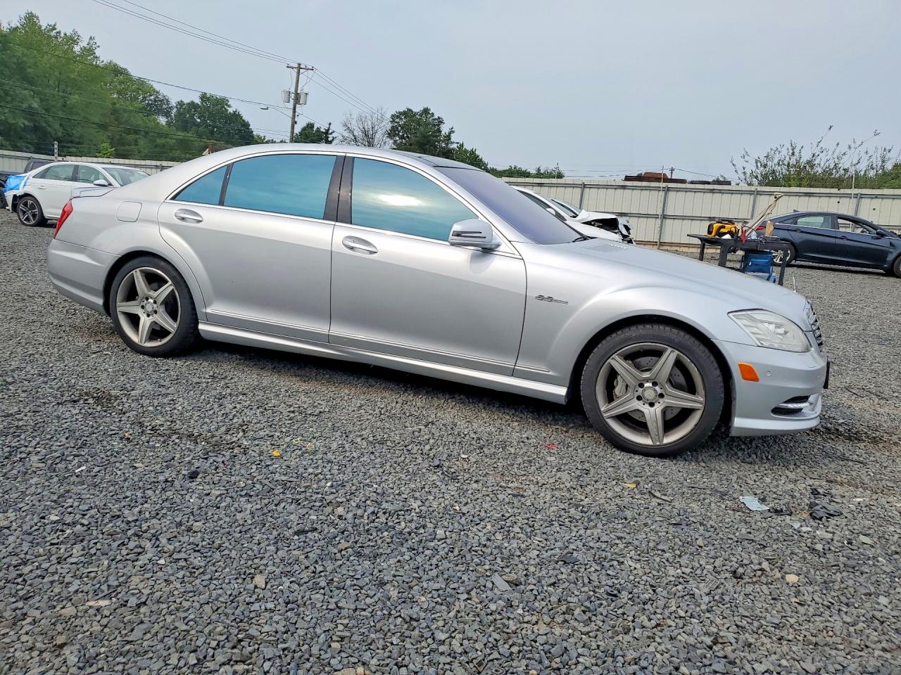 2013 Mercedes-benz S 550 4matic Серебряный vin: WDDNG9EB1DA536171