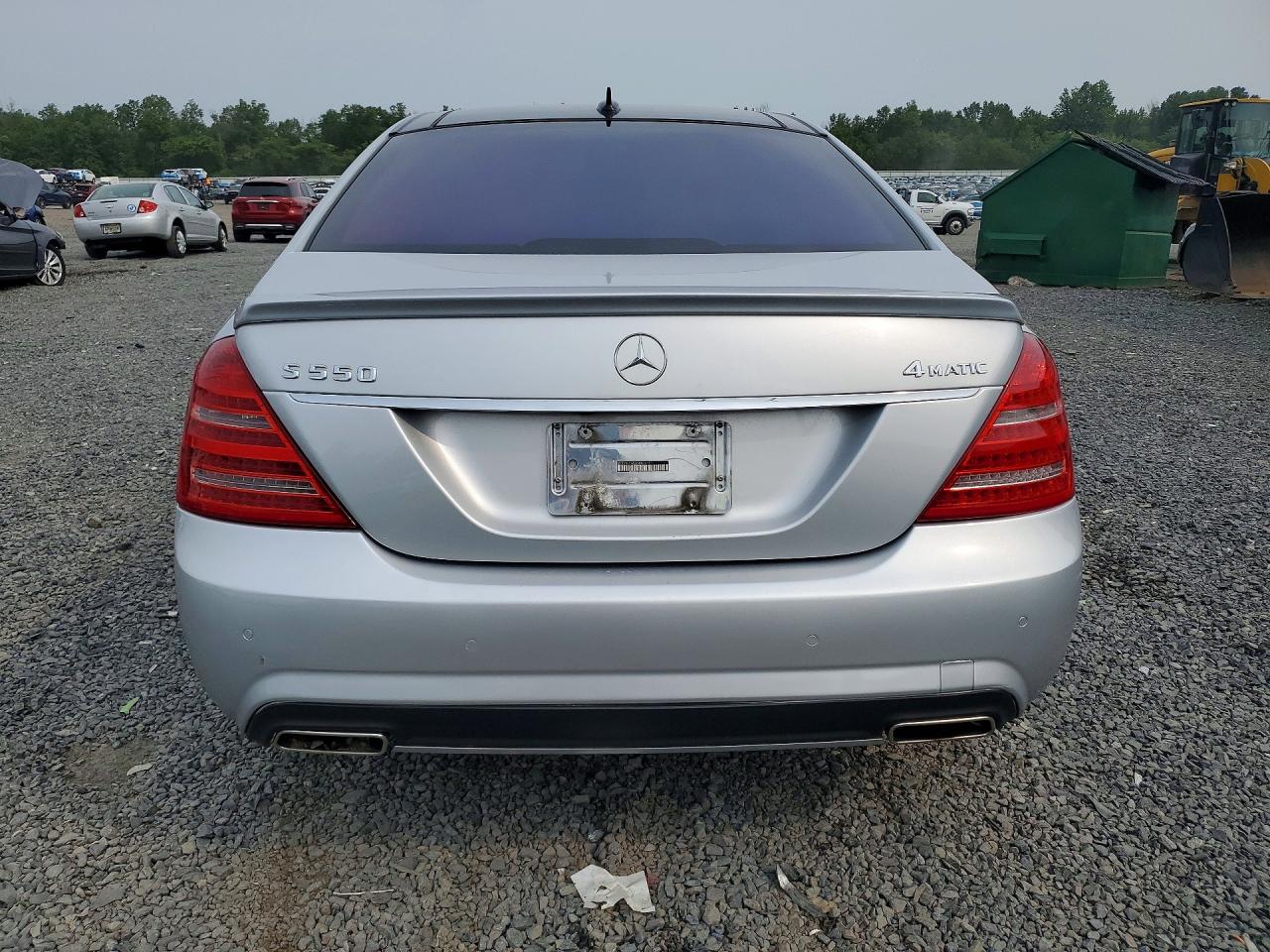 2013 Mercedes-benz S 550 4matic Серебряный vin: WDDNG9EB1DA536171