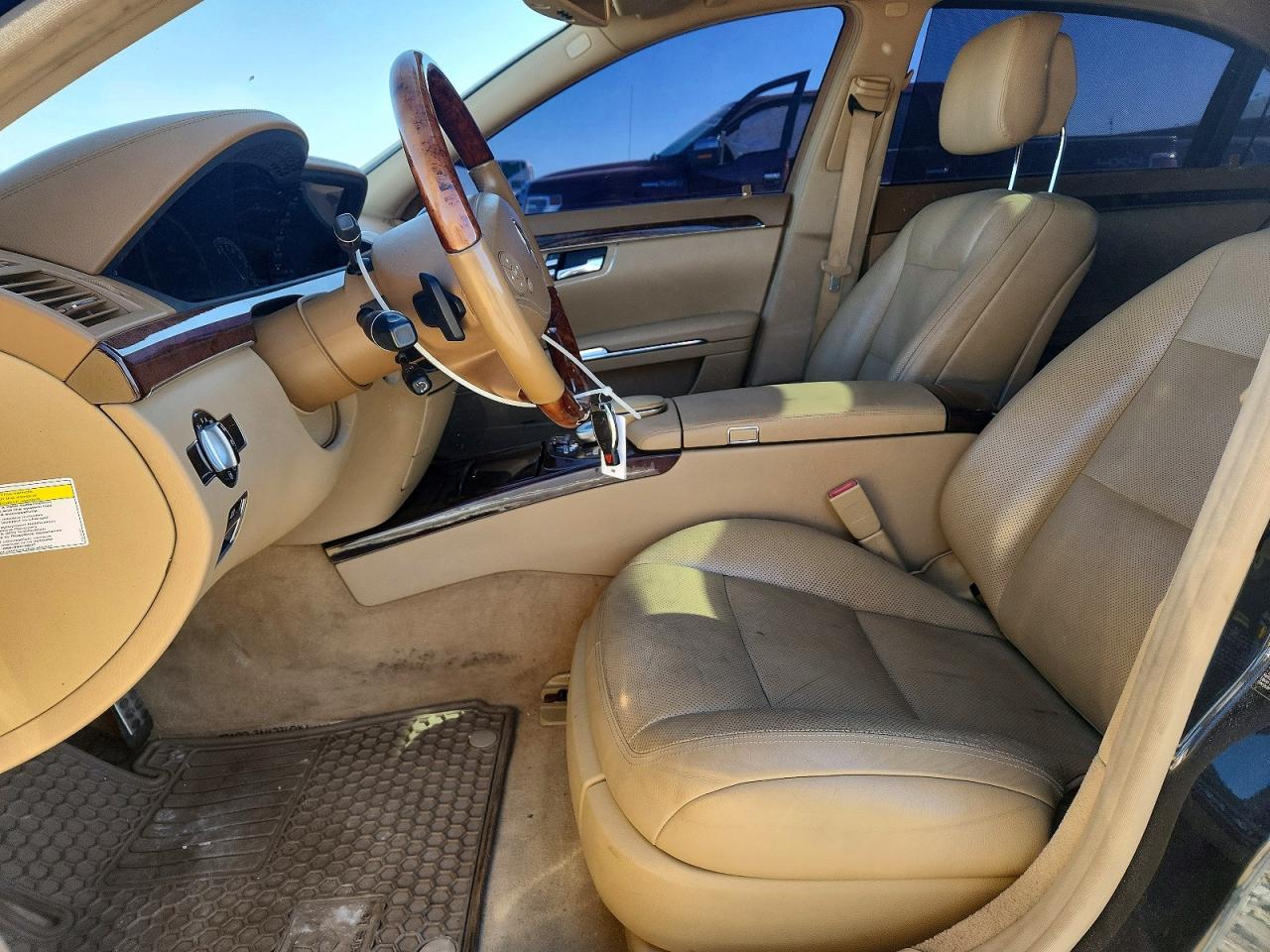 2012 Mercedes-benz S 550 4matic Black vin: WDDNG9EB2CA438295