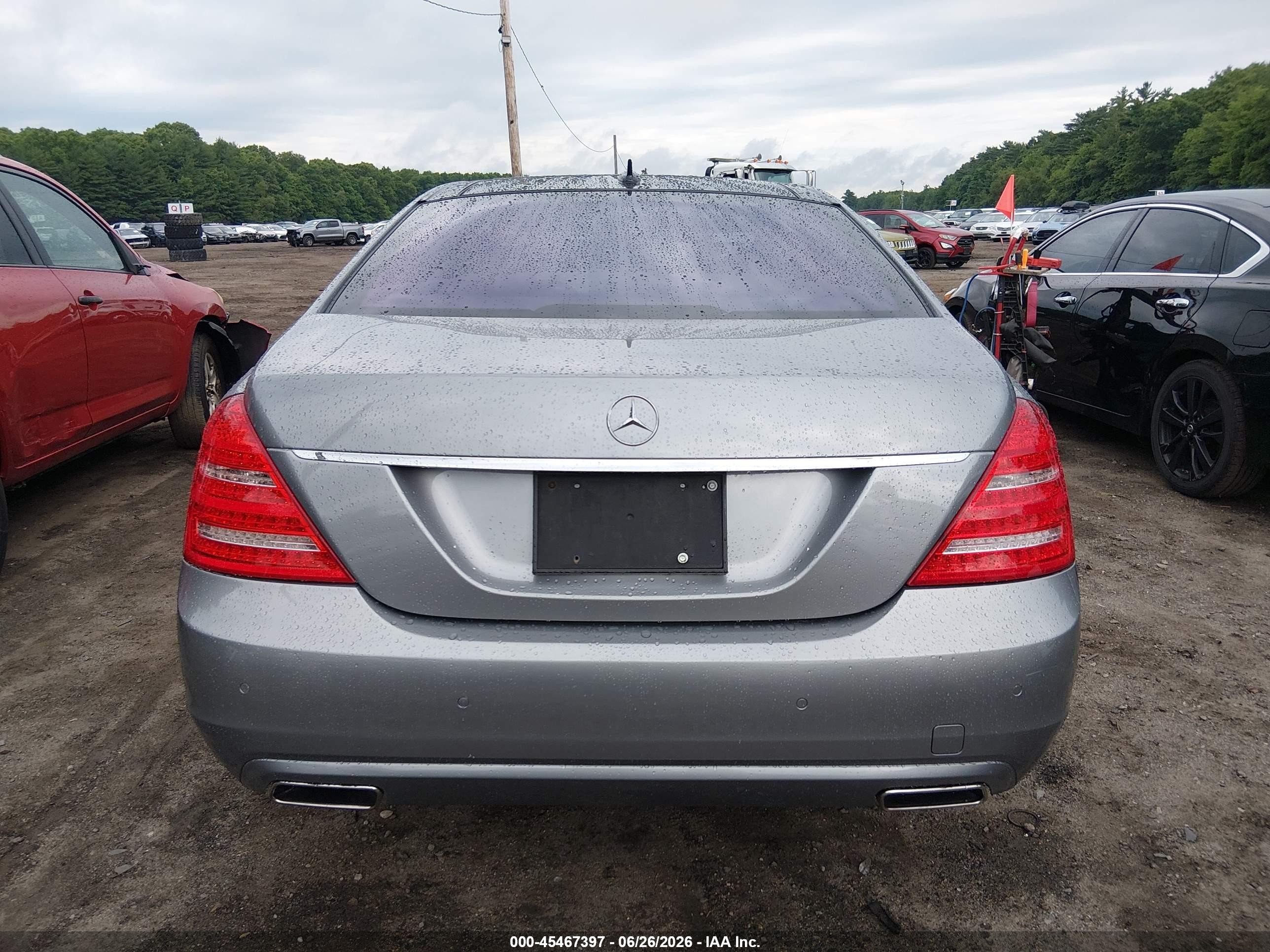2013 Mercedes-benz S 550 4matic Silver vin: WDDNG9EB2DA535711
