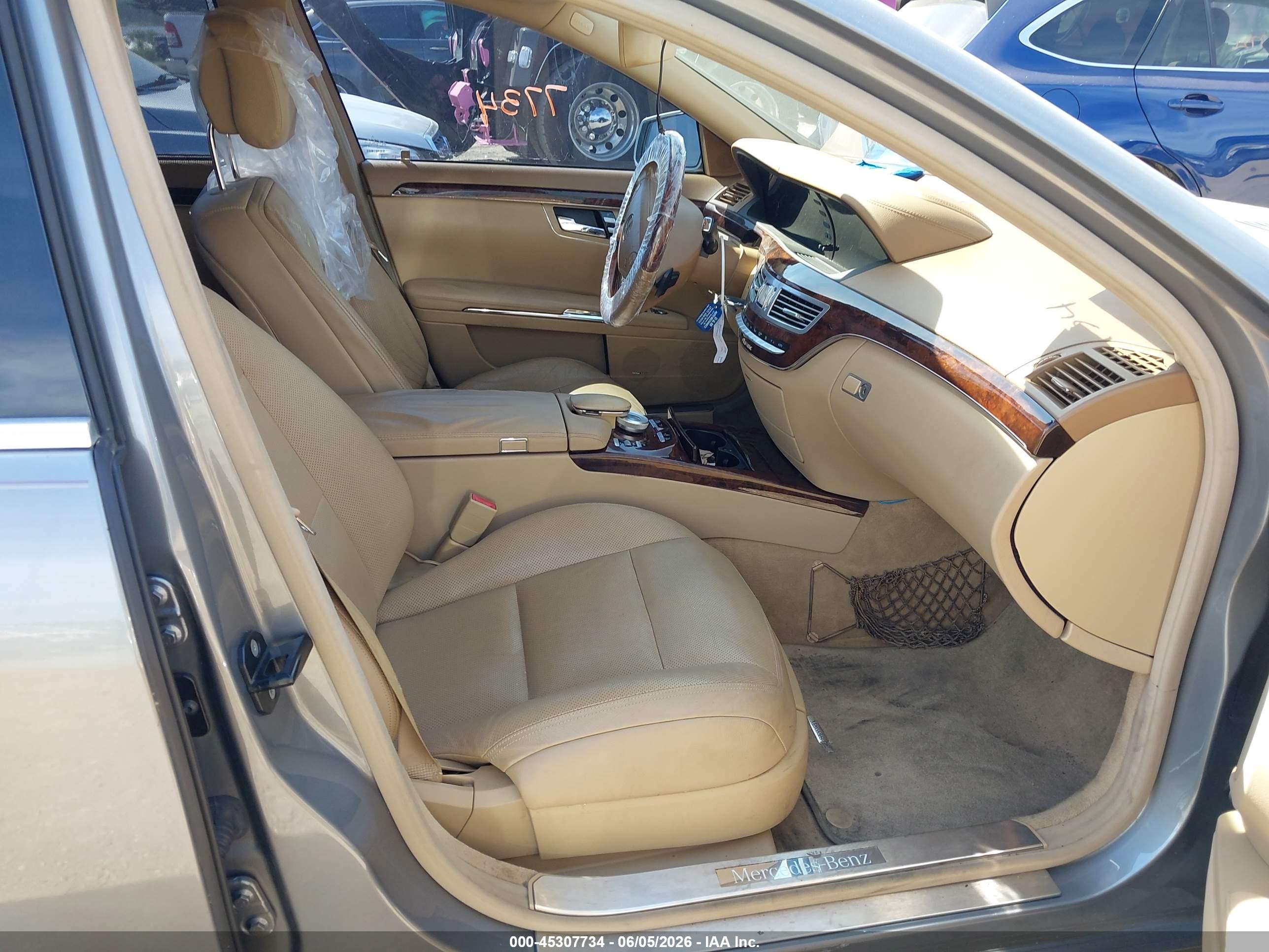 2013 Mercedes-benz S 550 4matic Silver vin: WDDNG9EB3DA501387
