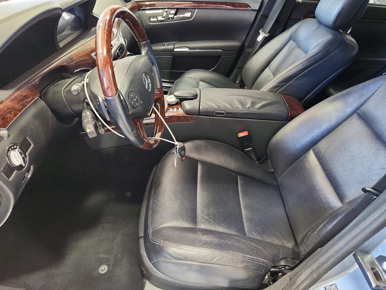2013 Mercedes-benz S 550 4matic Серебряный vin: WDDNG9EB3DA509053
