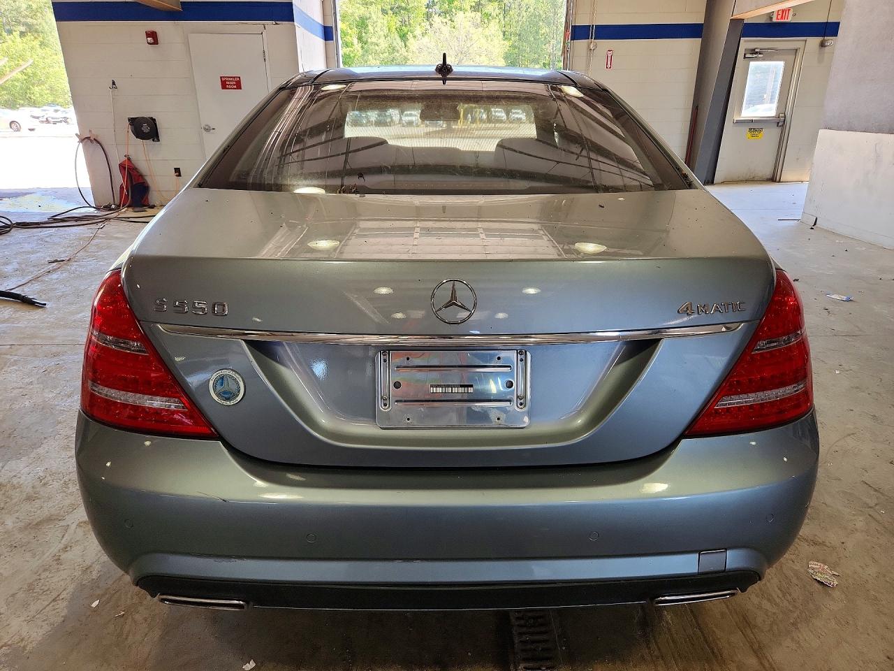 2013 Mercedes-benz S 550 4matic Серебряный vin: WDDNG9EB3DA509053