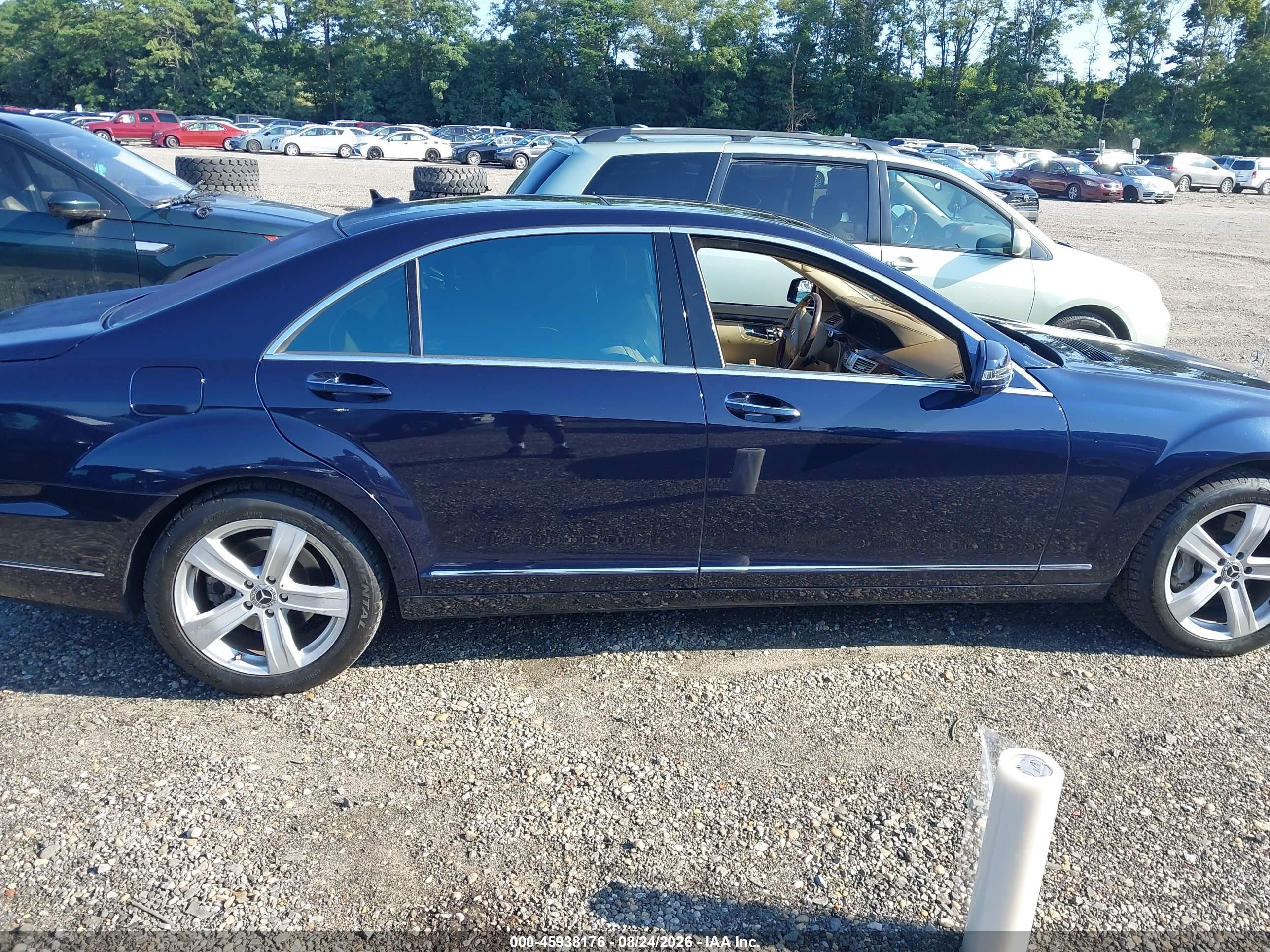2013 Mercedes-benz S 550 4matic Синий vin: WDDNG9EB3DA528721