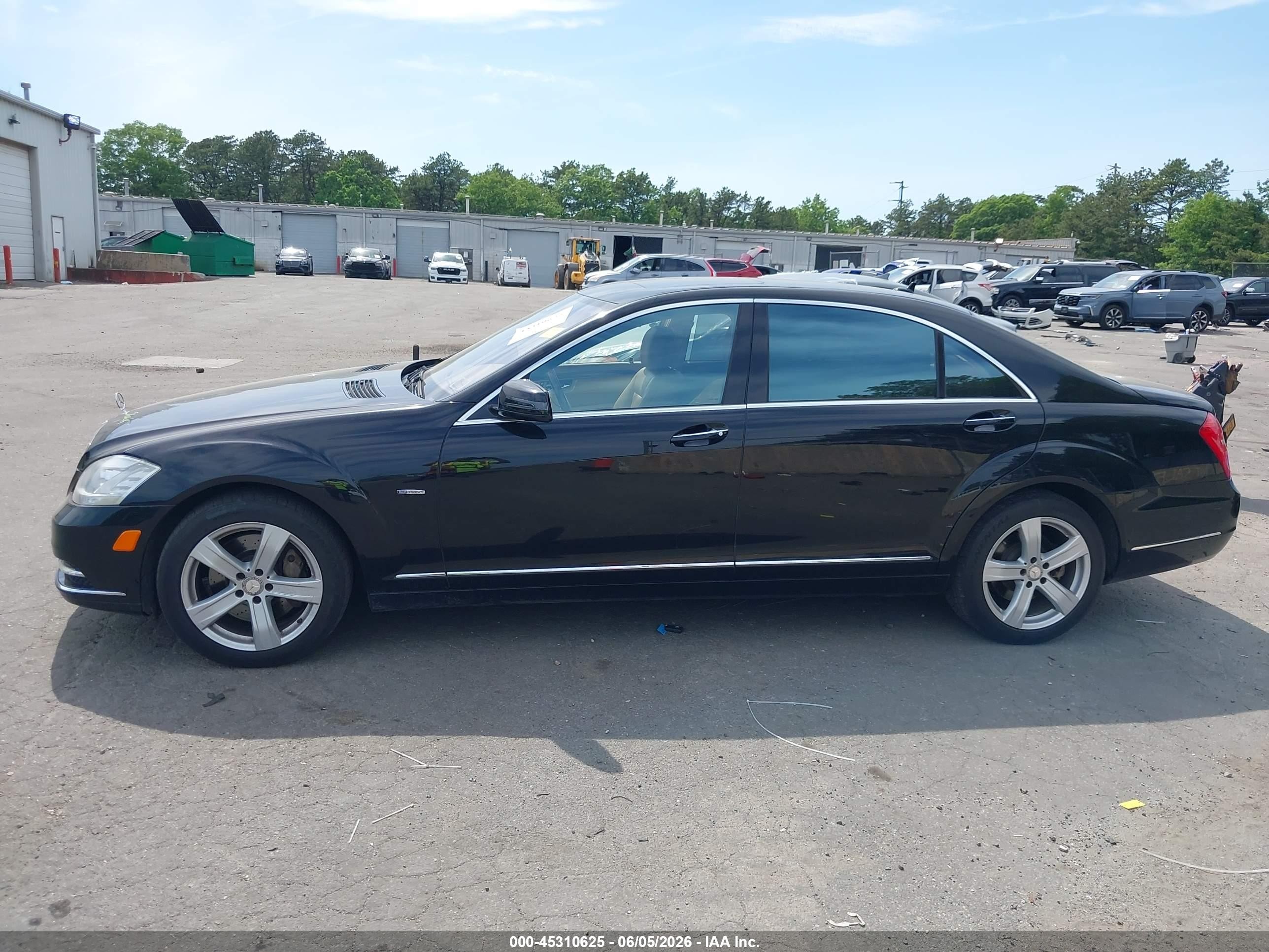2012 Mercedes-benz S 550 4matic Black vin: WDDNG9EB4CA487515