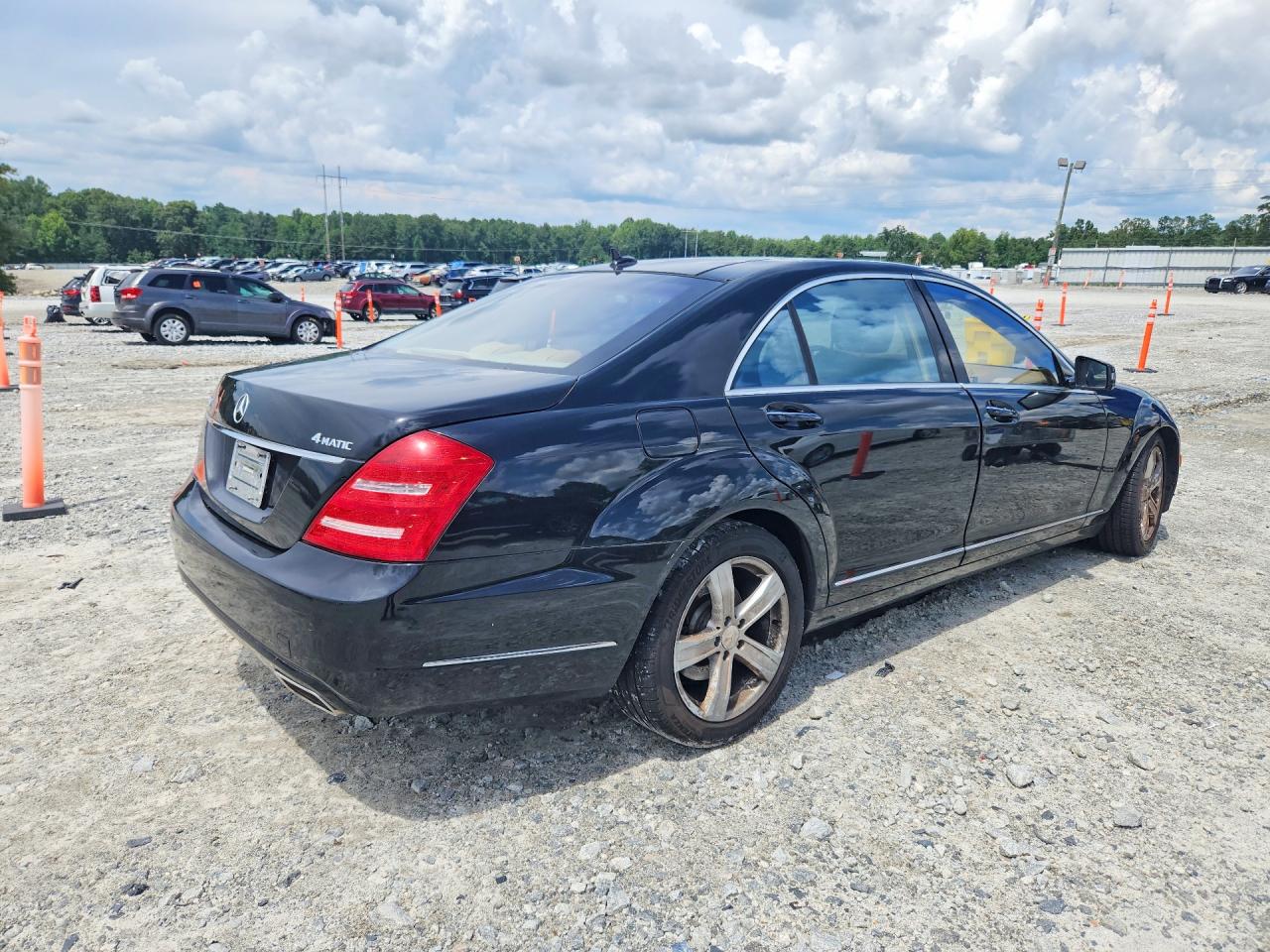 2013 Mercedes-benz S 550 4matic Black vin: WDDNG9EB4DA500751