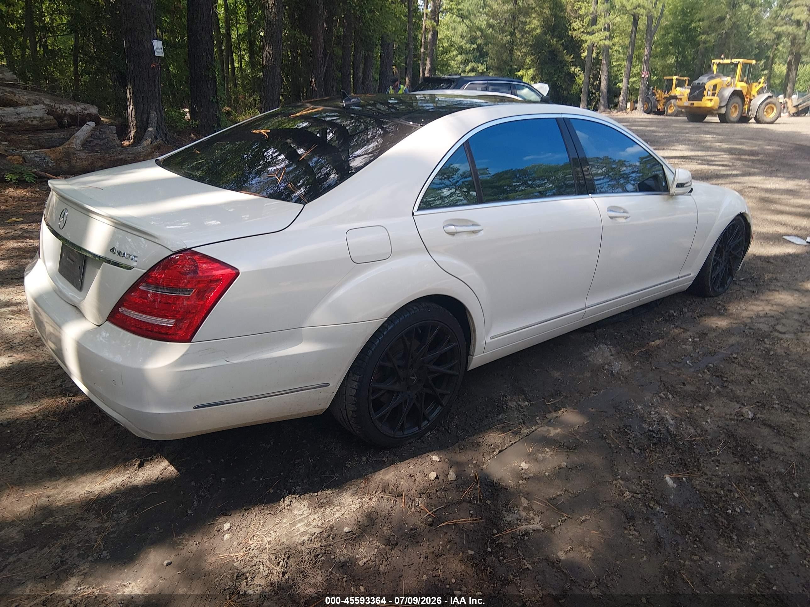2013 Mercedes-benz S 550 4matic White vin: WDDNG9EB4DA534334