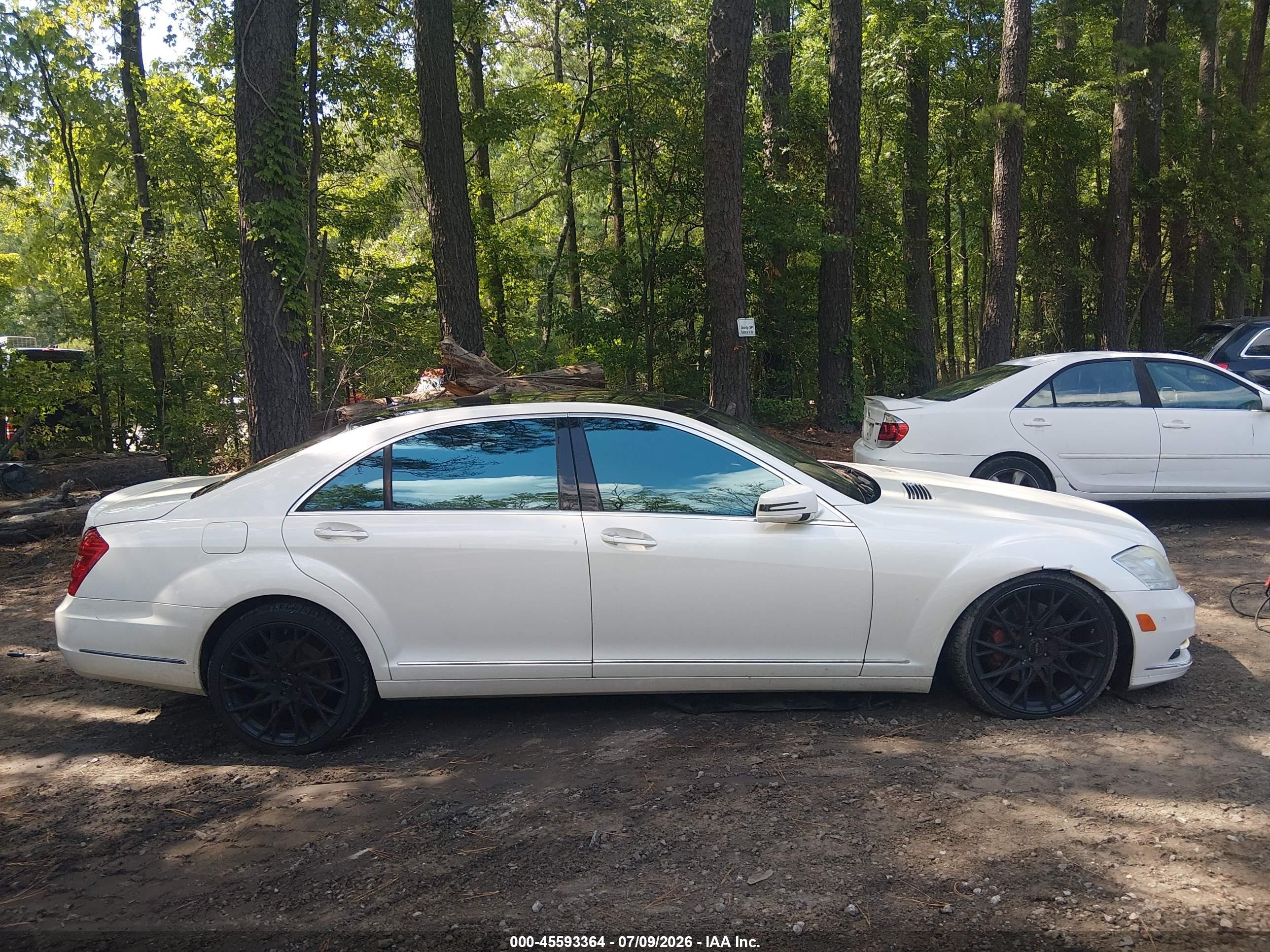 2013 Mercedes-benz S 550 4matic White vin: WDDNG9EB4DA534334