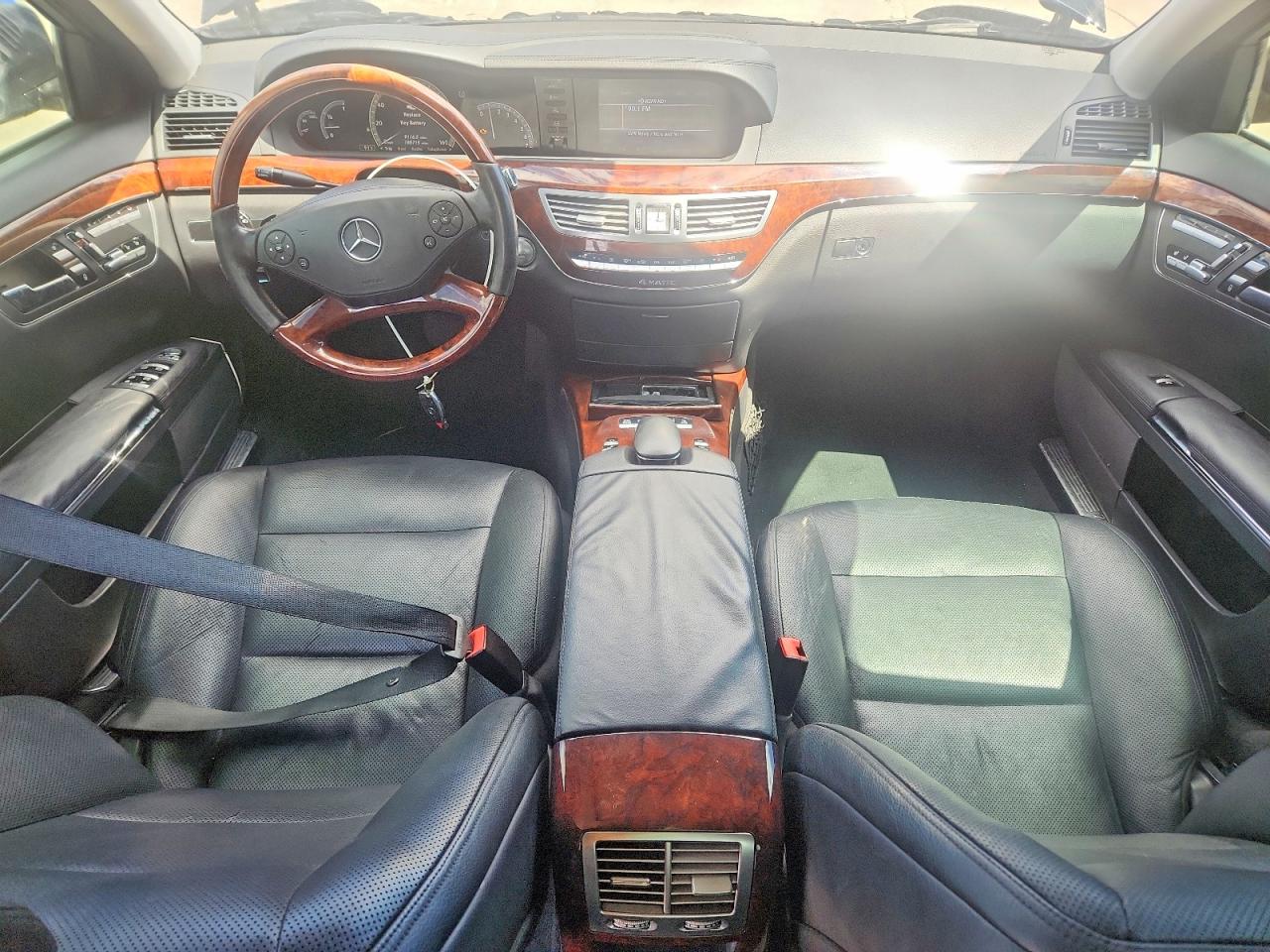 2012 Mercedes-benz S 550 4matic Черный vin: WDDNG9EB5CA425640