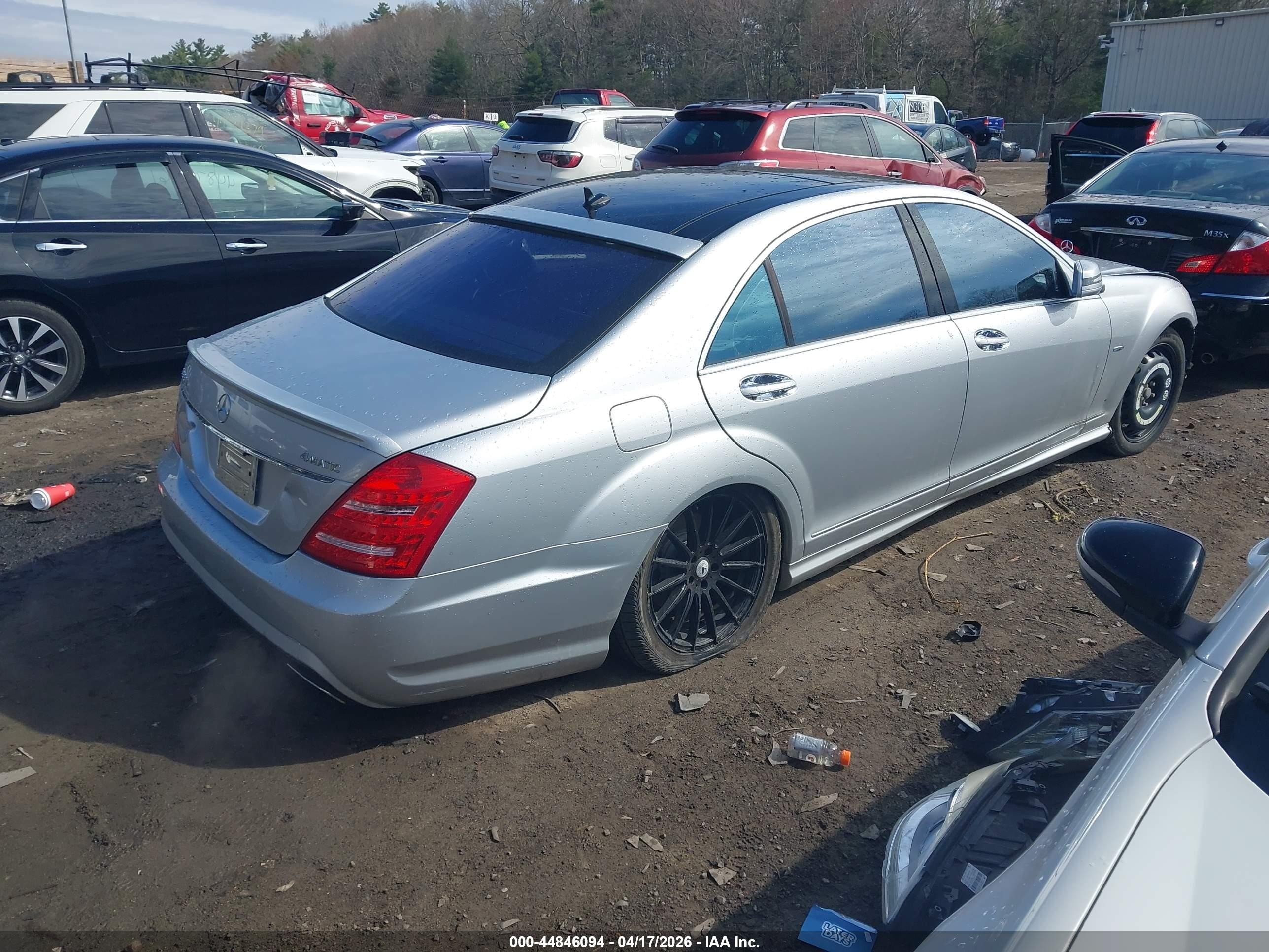 2012 Mercedes-benz S 550 4matic Серебряный vin: WDDNG9EB5CA469220