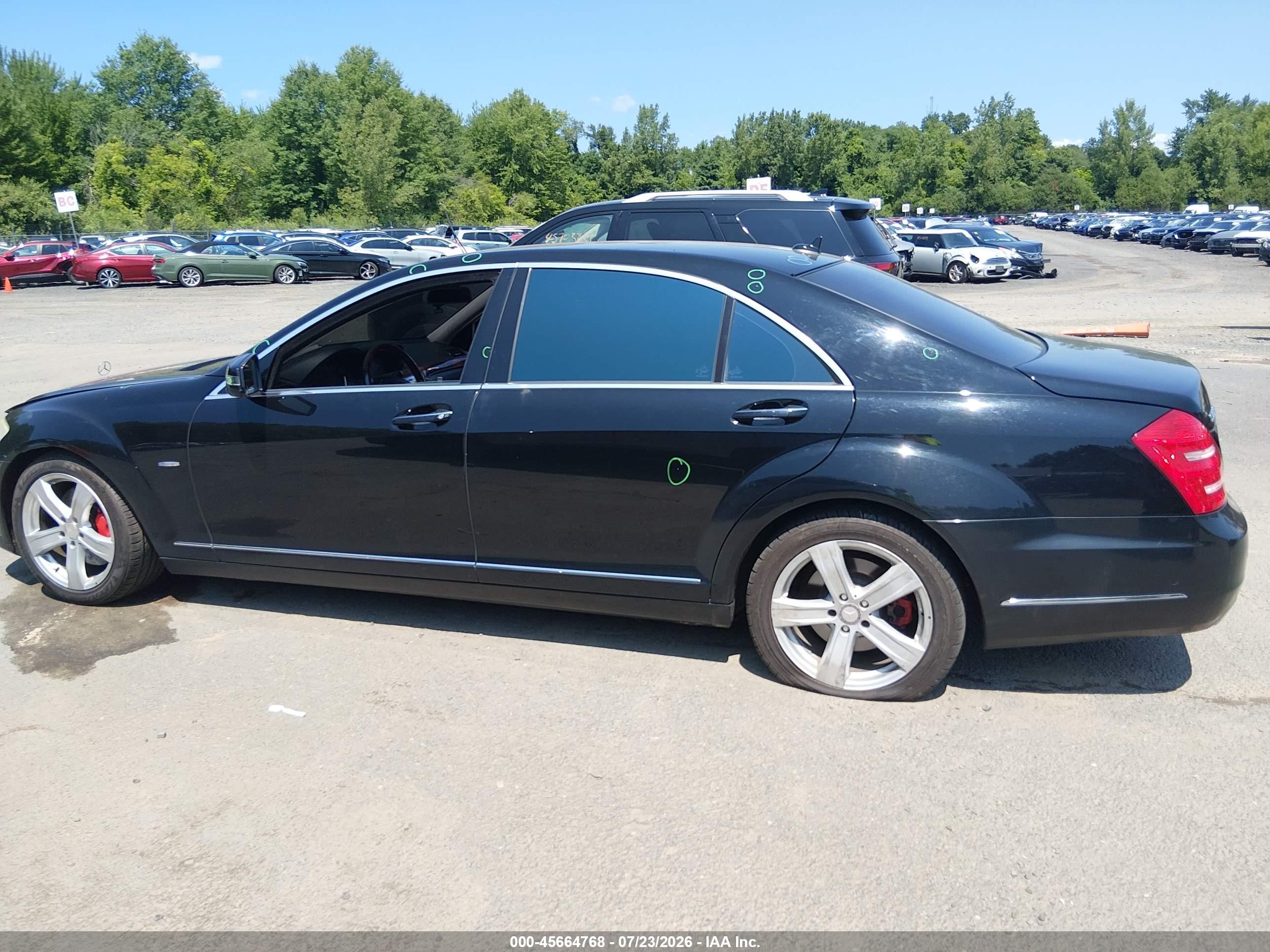 2012 Mercedes-benz S 550 4matic Black vin: WDDNG9EB5CA478127