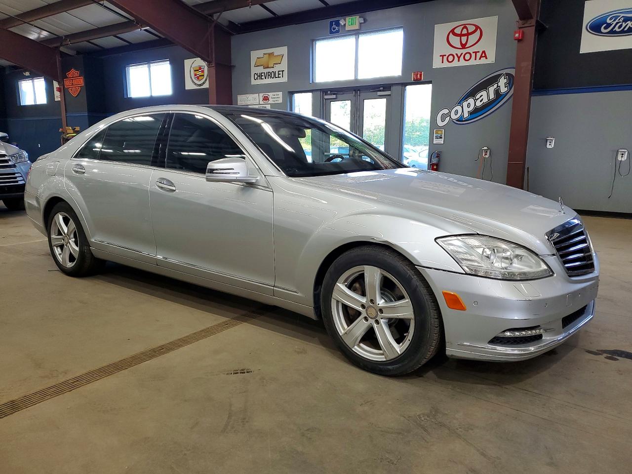 2013 Mercedes-benz S 550 4matic Silver vin: WDDNG9EB5DA514223