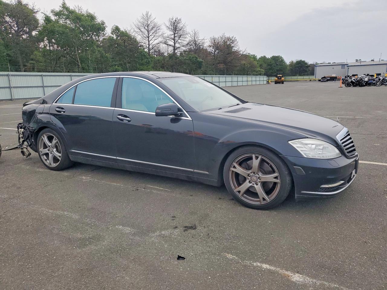 2013 Mercedes-benz S 550 4matic Black vin: WDDNG9EB5DA526033
