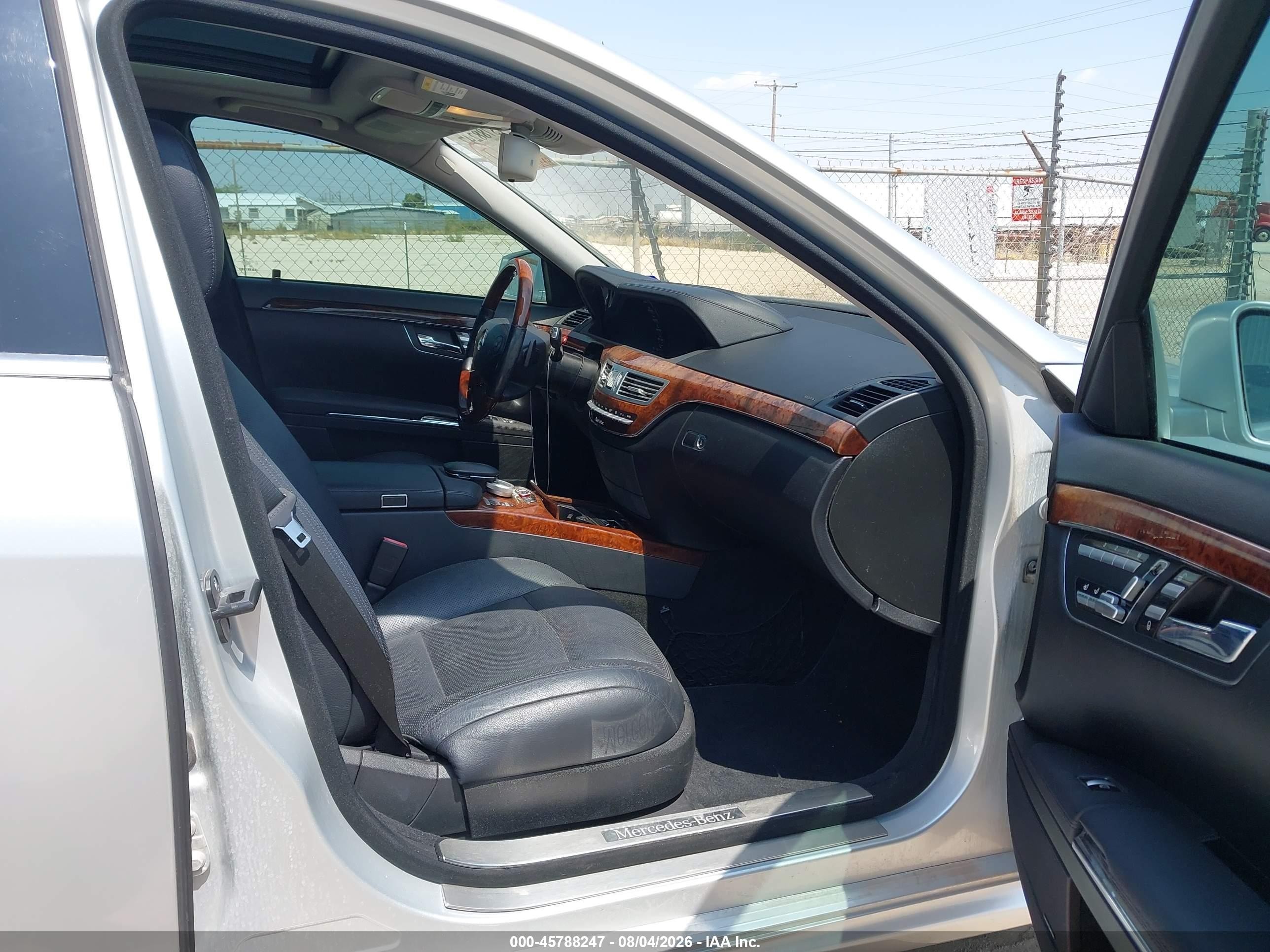 2013 Mercedes-benz S 550 4matic Silver vin: WDDNG9EB6DA495469
