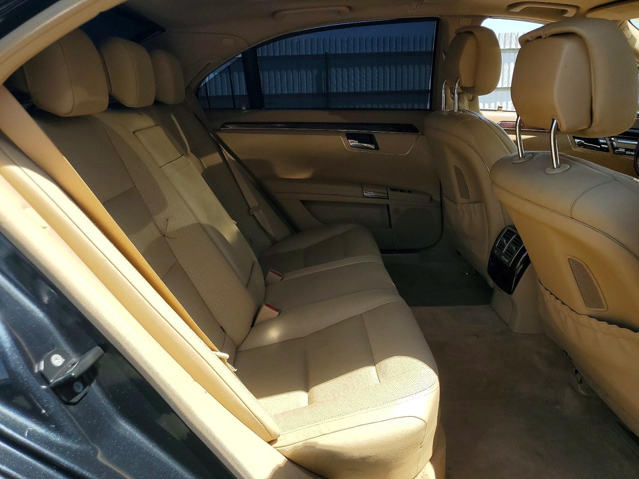 2013 Mercedes-benz S 550 4matic Угольный vin: WDDNG9EB6DA526378