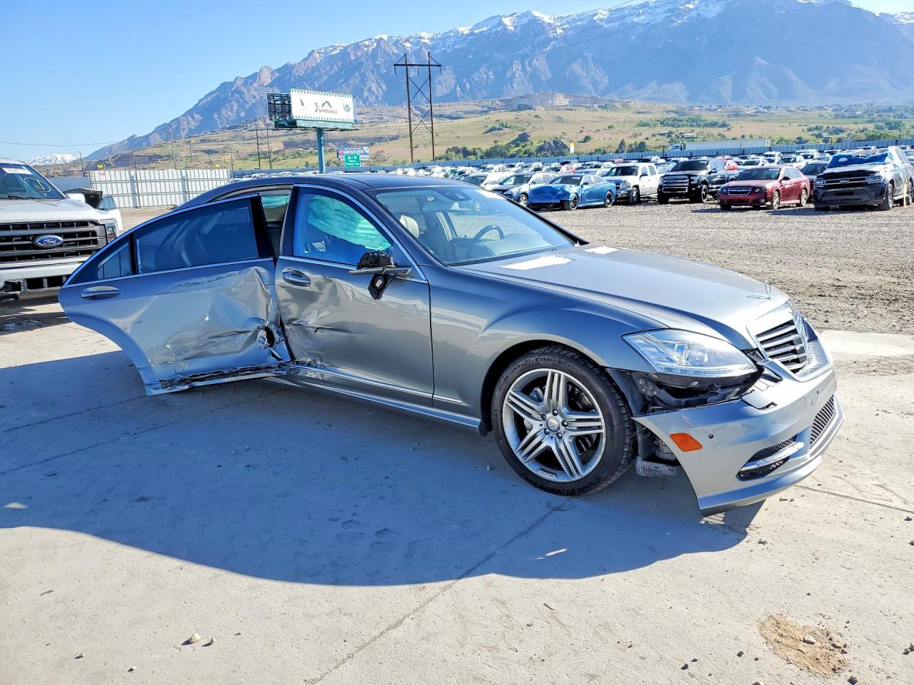 2013 Mercedes-benz S 550 4matic Silver vin: WDDNG9EB6DA527742